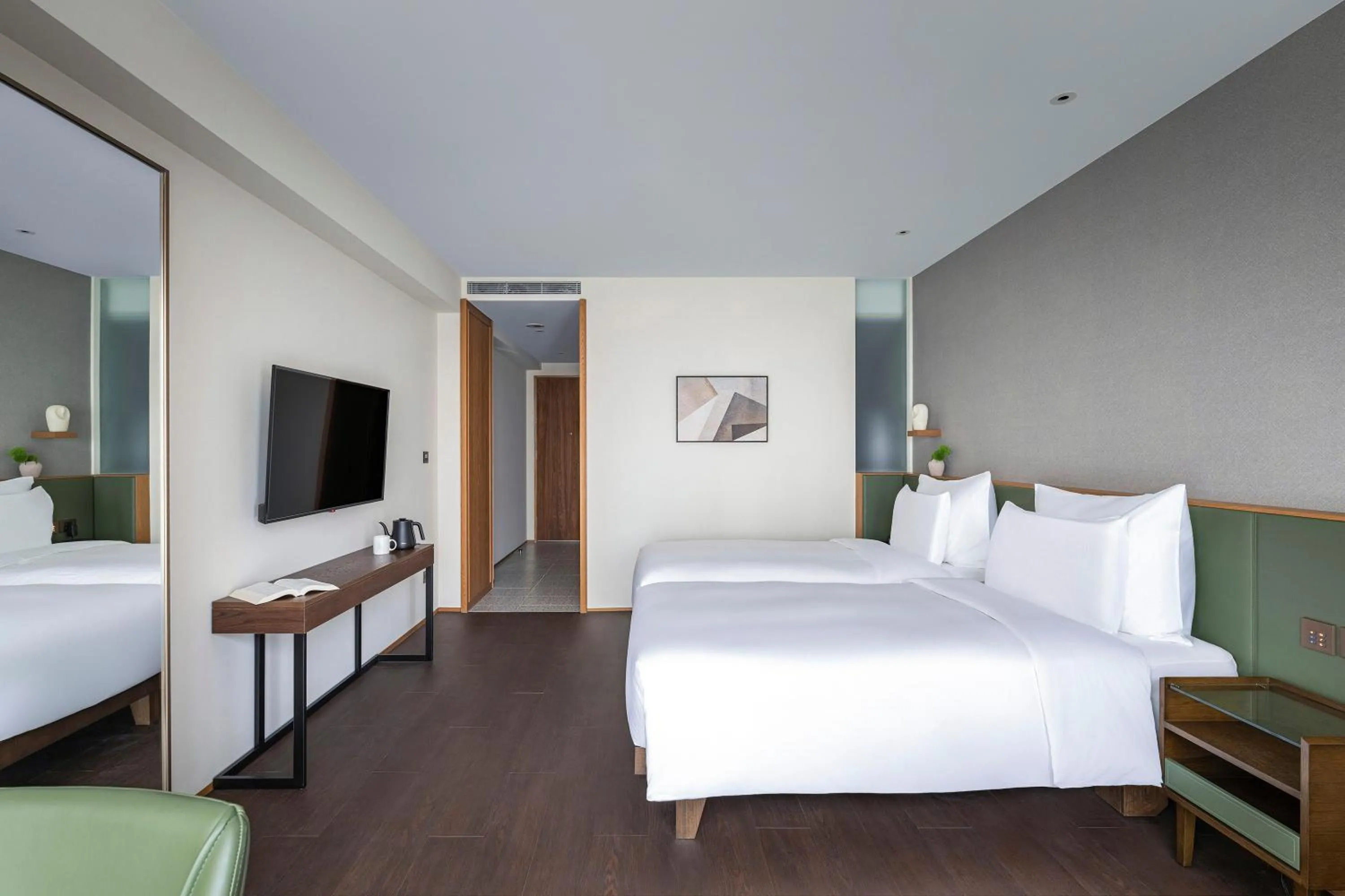 Photo of the whole room, Bed in Humble Boutique Hotel