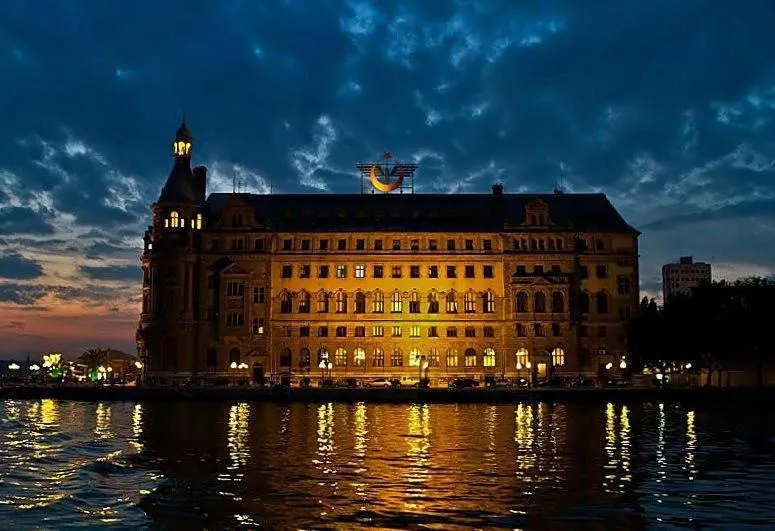 Nearby landmark in deniz otel