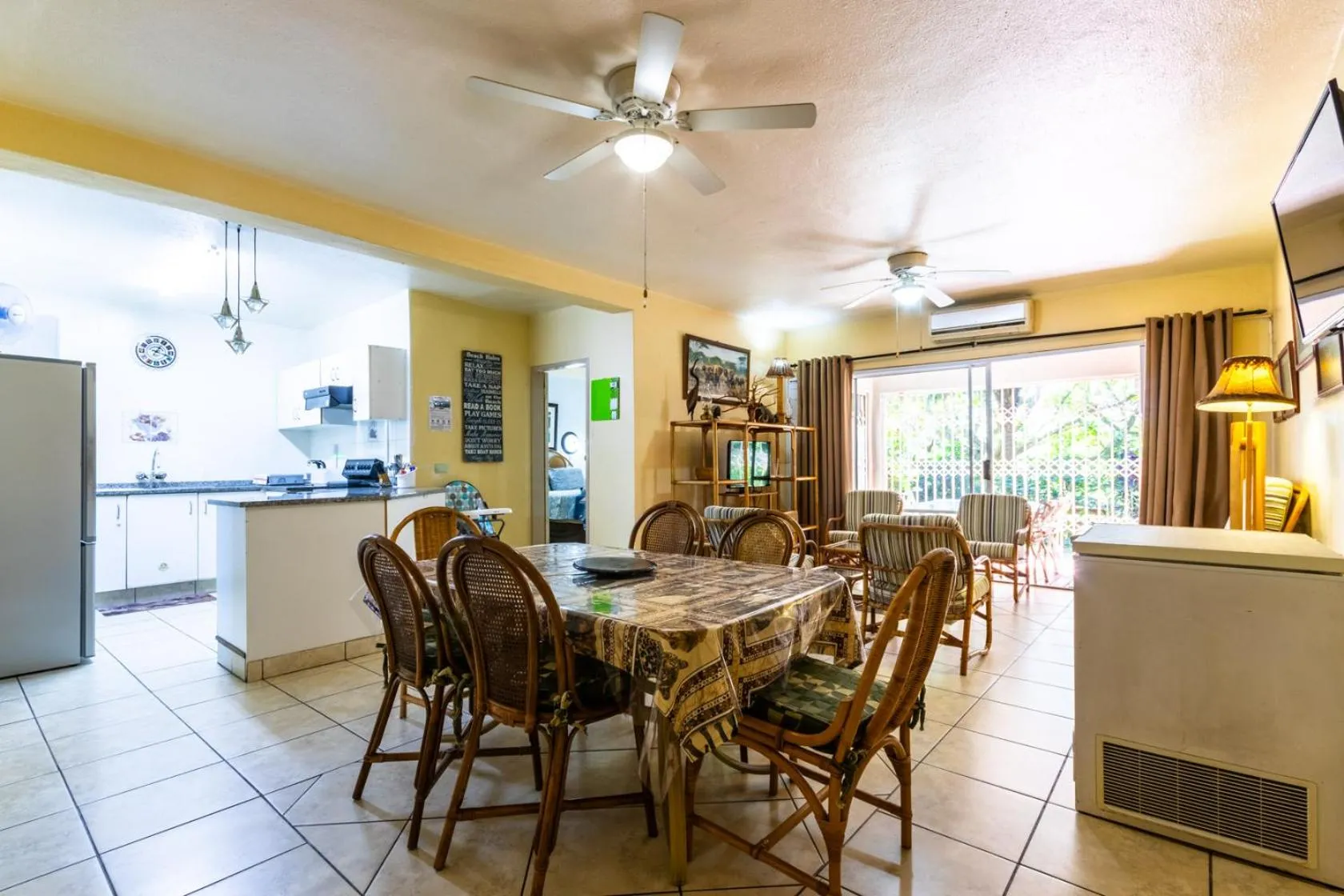 Dining area in The Bridge 38