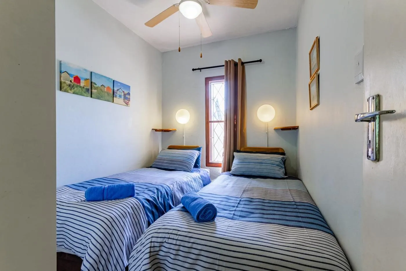 Bedroom, Bed in The Bridge 38