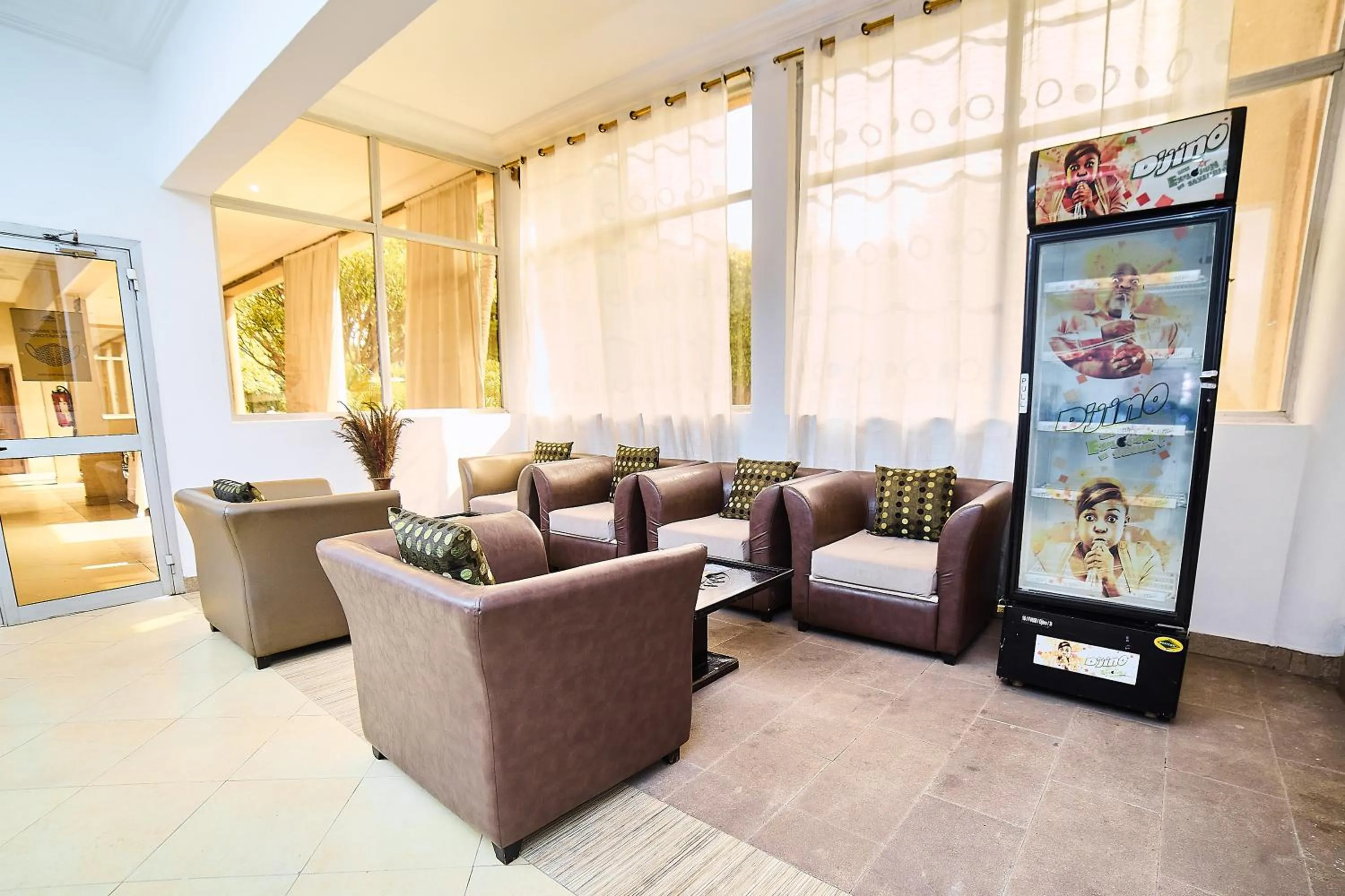 Seating area in Dunia Hotel Bamako Centre
