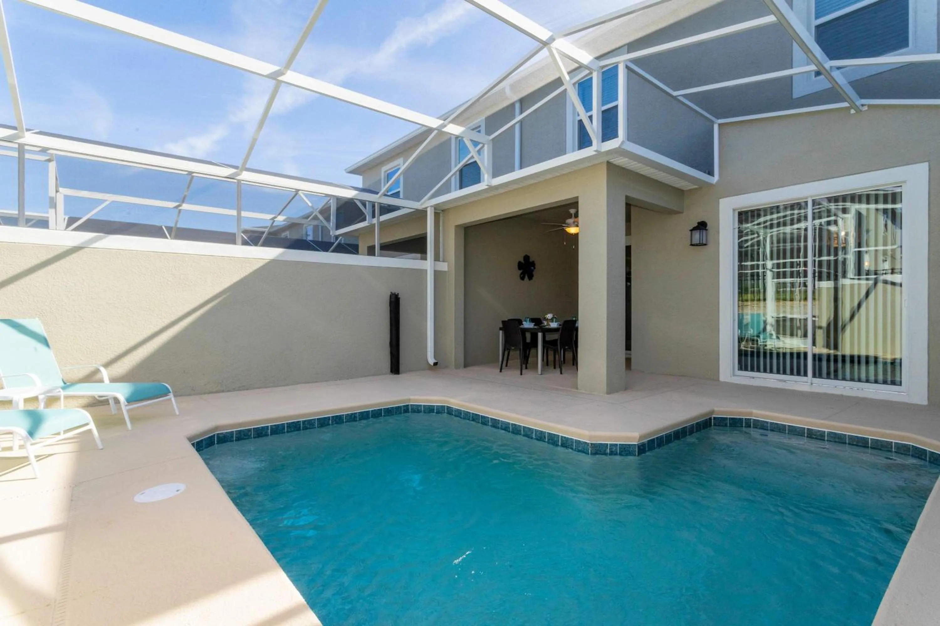 Splendid 4 Bd w/ Pool Close to Disney @ Champions Gate 1006