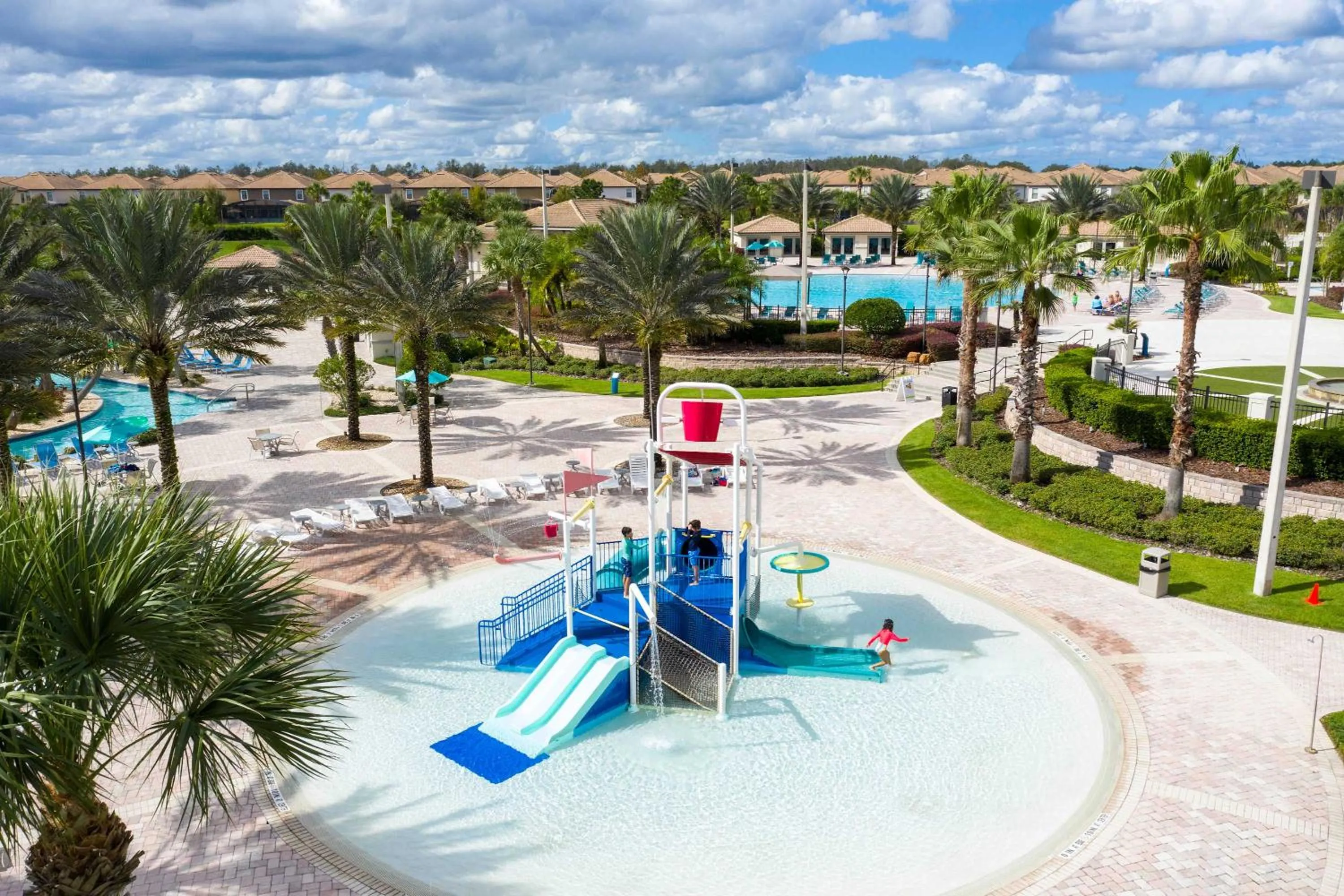 Splendid 4 Bd w/ Pool Close to Disney @ Champions Gate 1006