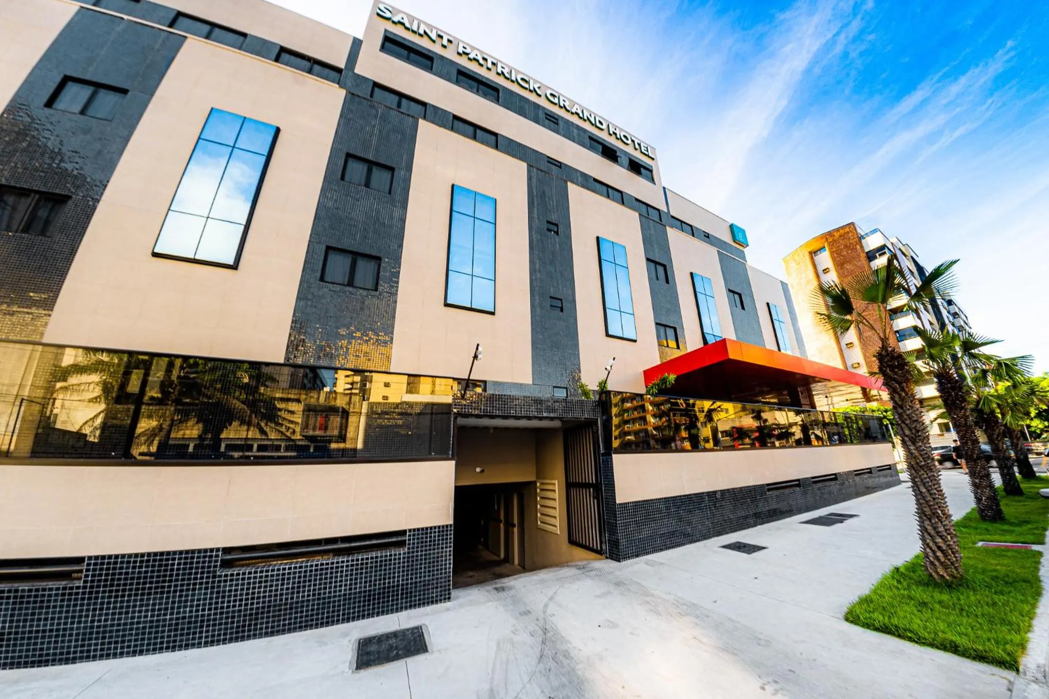 Parking in Saint Patrick Grand Hotel