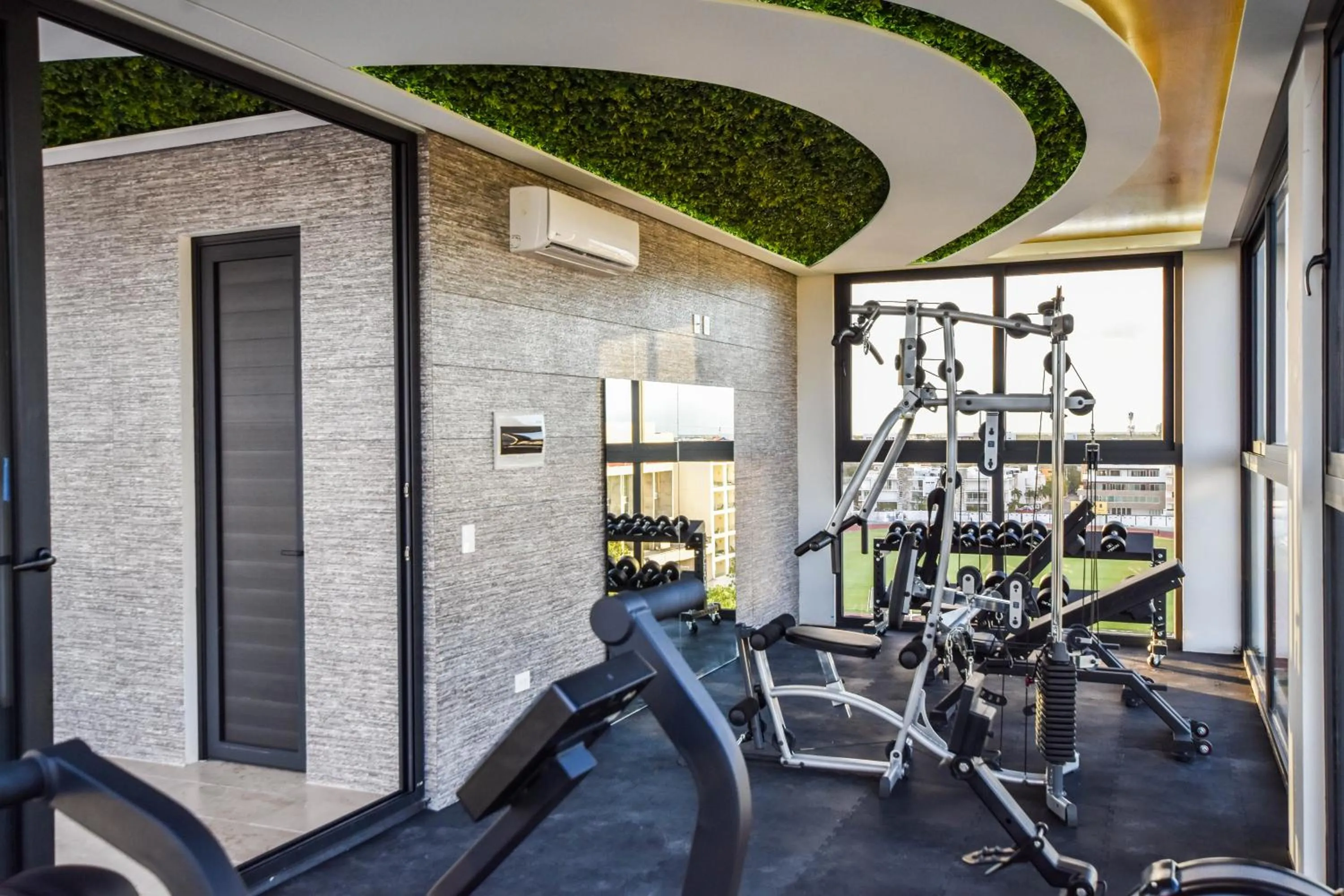 Fitness centre/facilities in Lil town Menesse by Casago