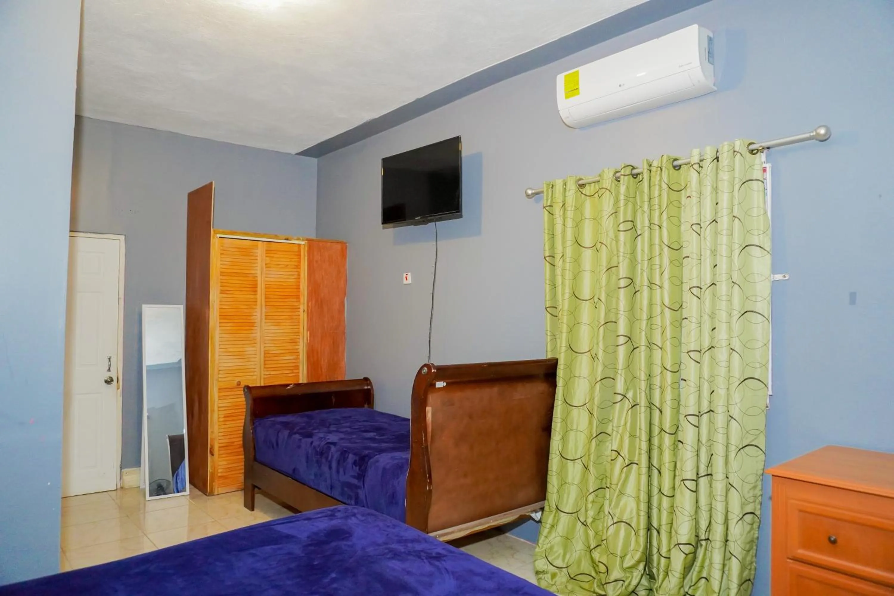 A taste of Jamaica Lavern’s Place