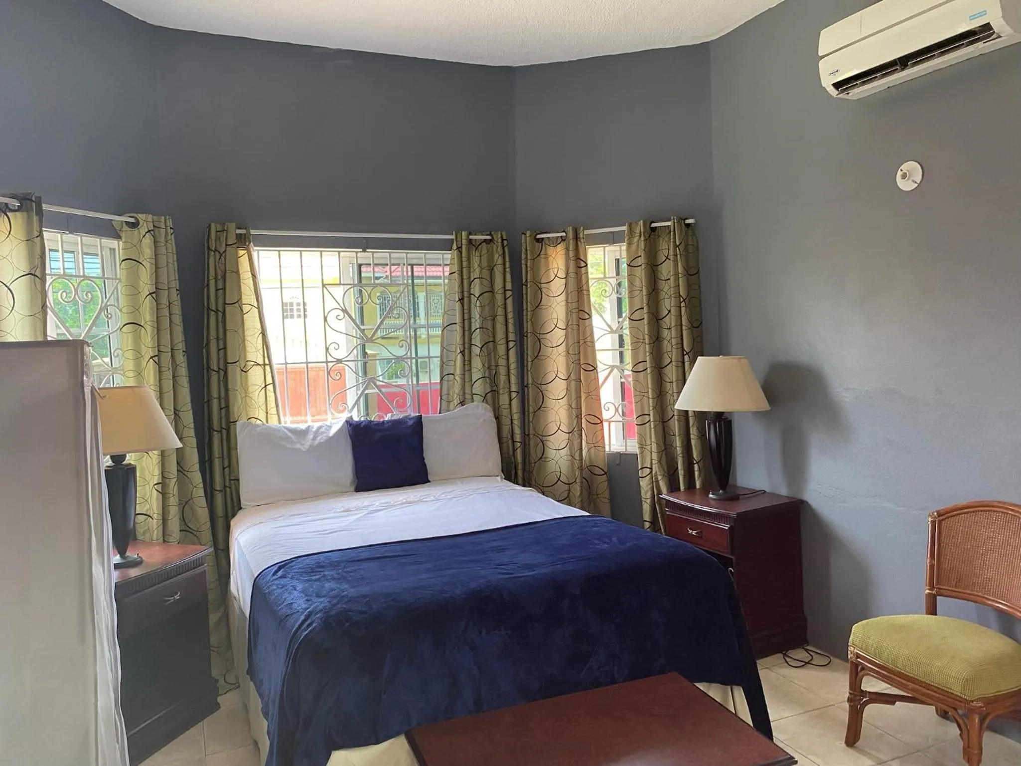 Bed in A taste of Jamaica Lavern’s Place