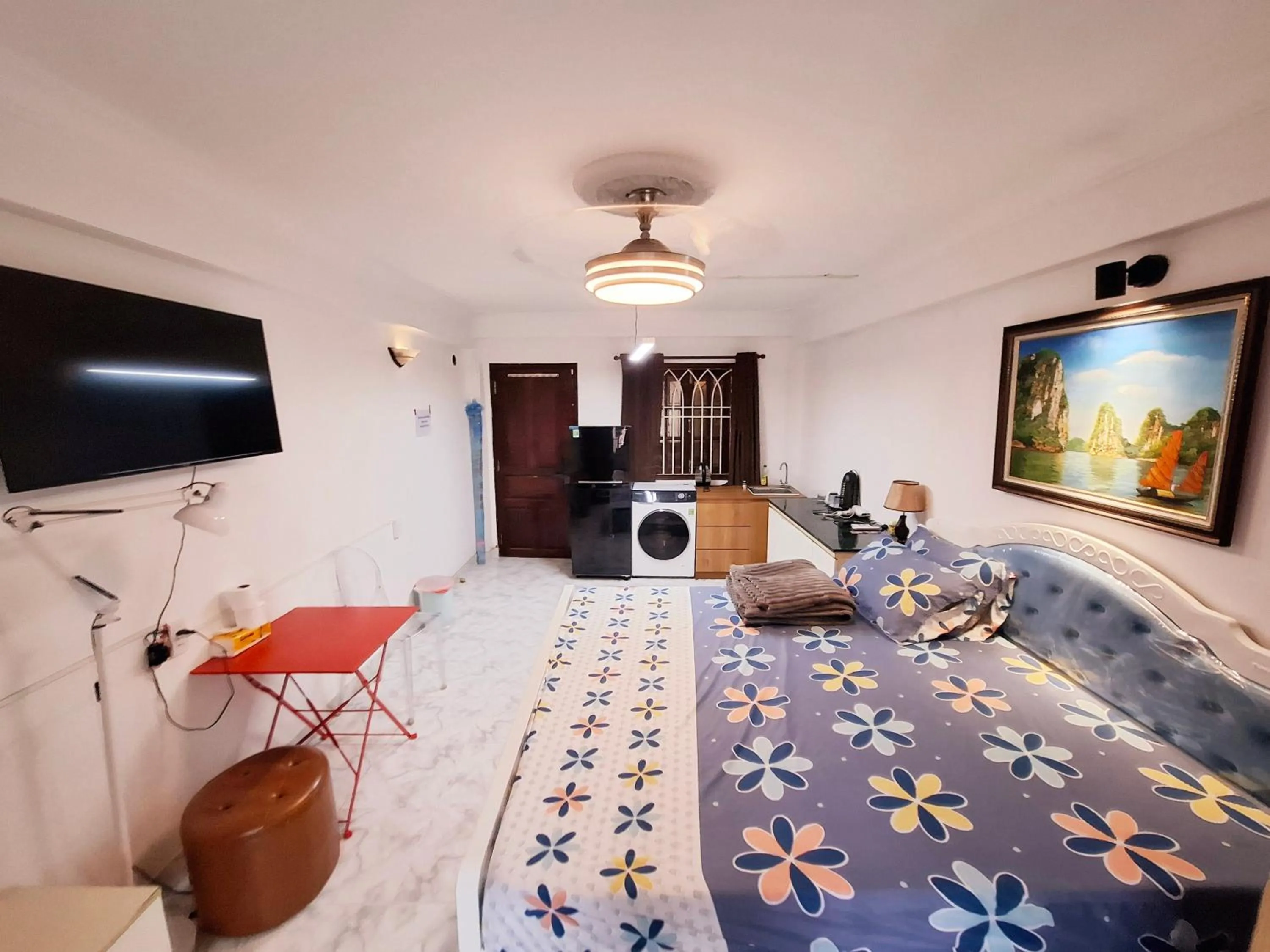 Communal lounge/ TV room, Bed in Homestay Hostel Apartment Minh Lộc