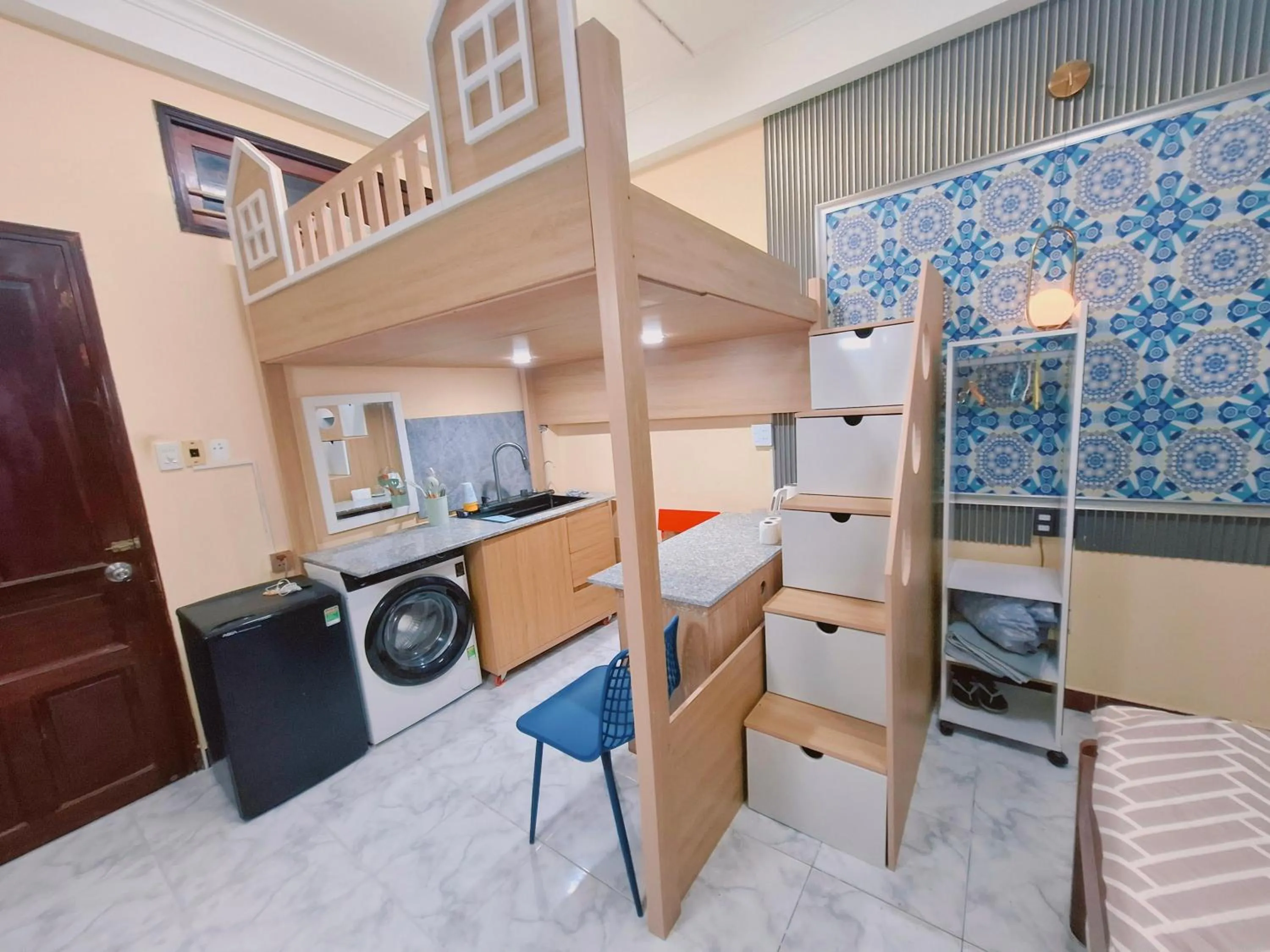 Kitchen or kitchenette in Homestay Hostel Apartment Minh Lộc