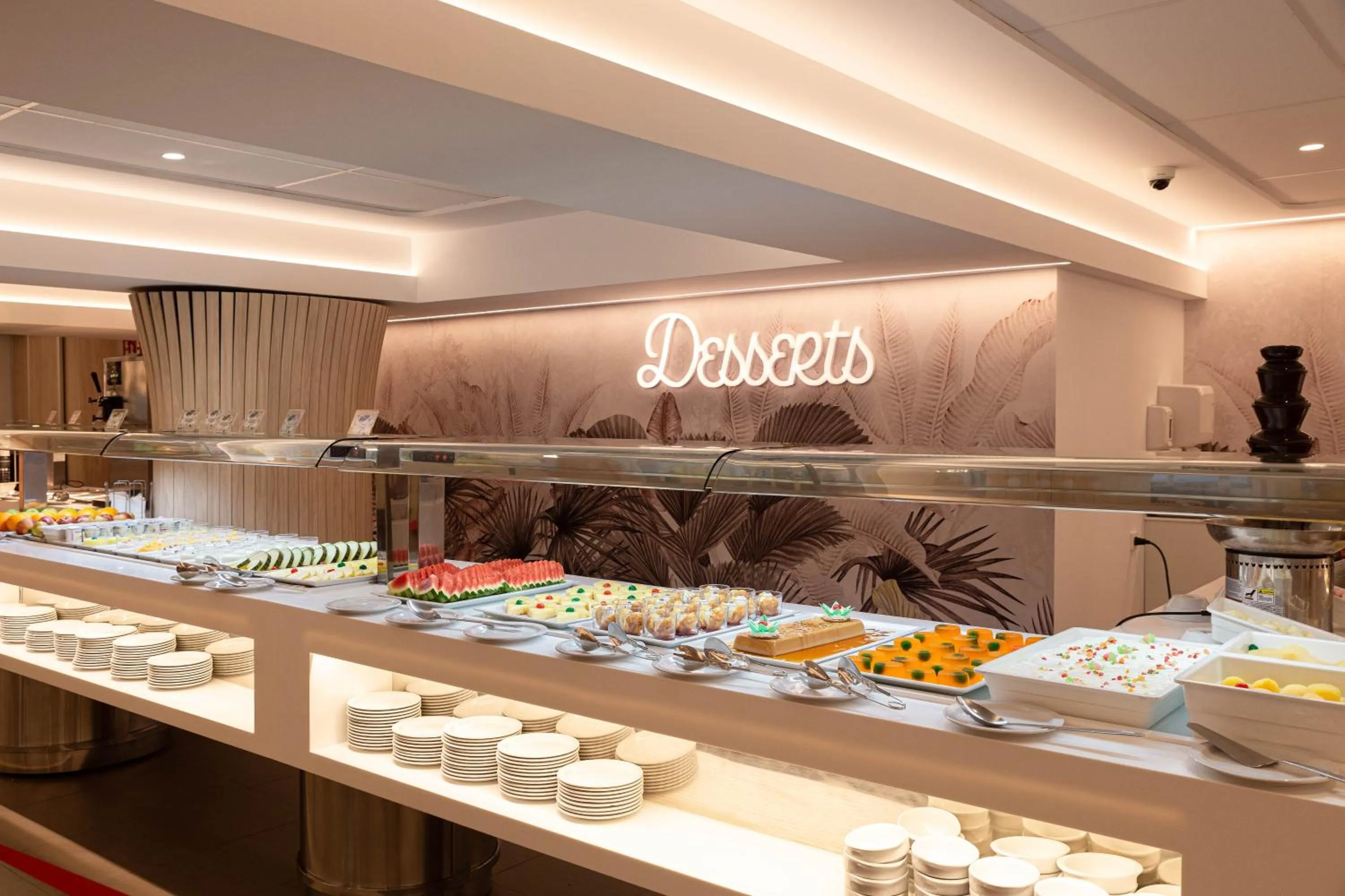 Restaurant/places to eat in Ambassador Playa I