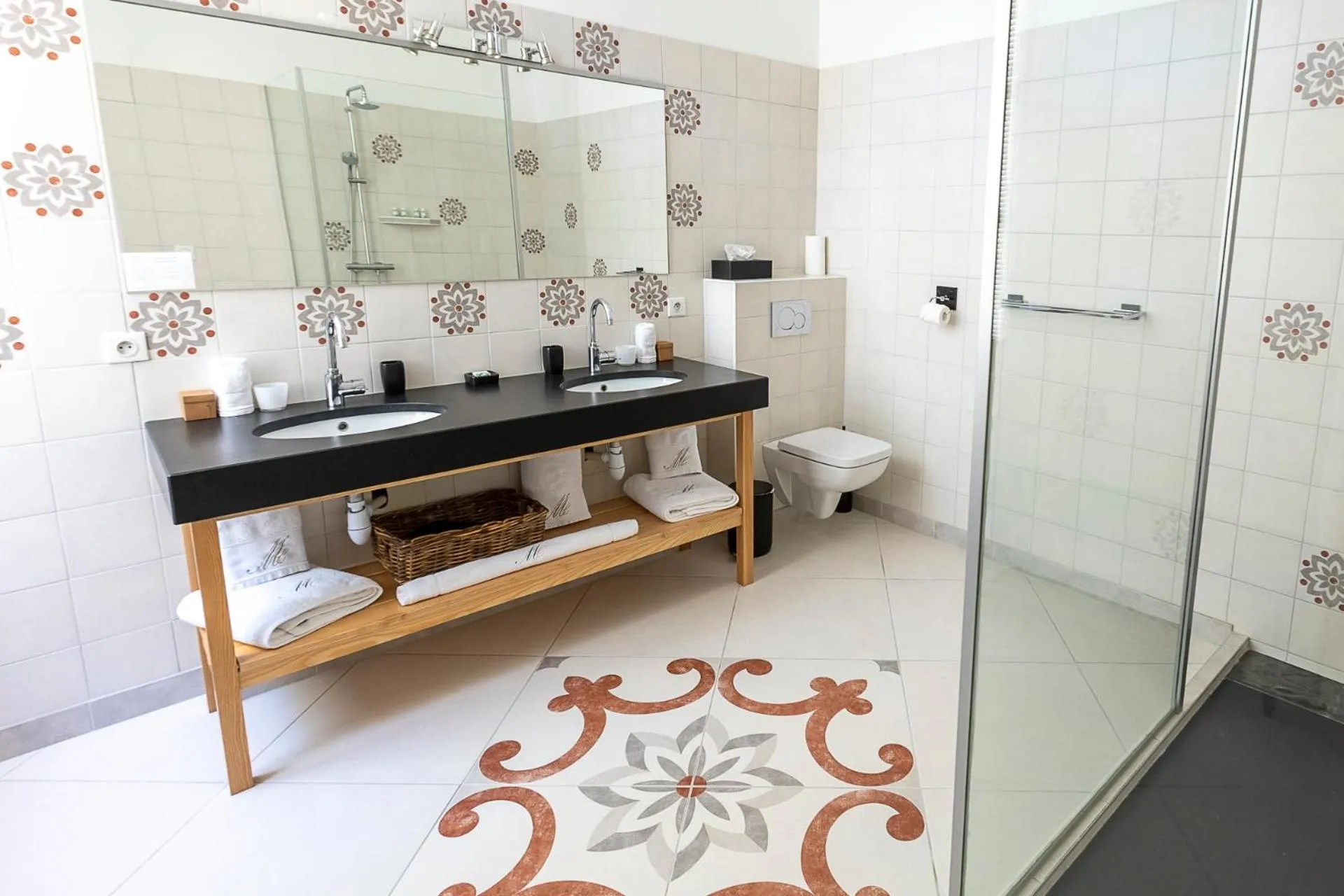 Shower in Mas de Capelou