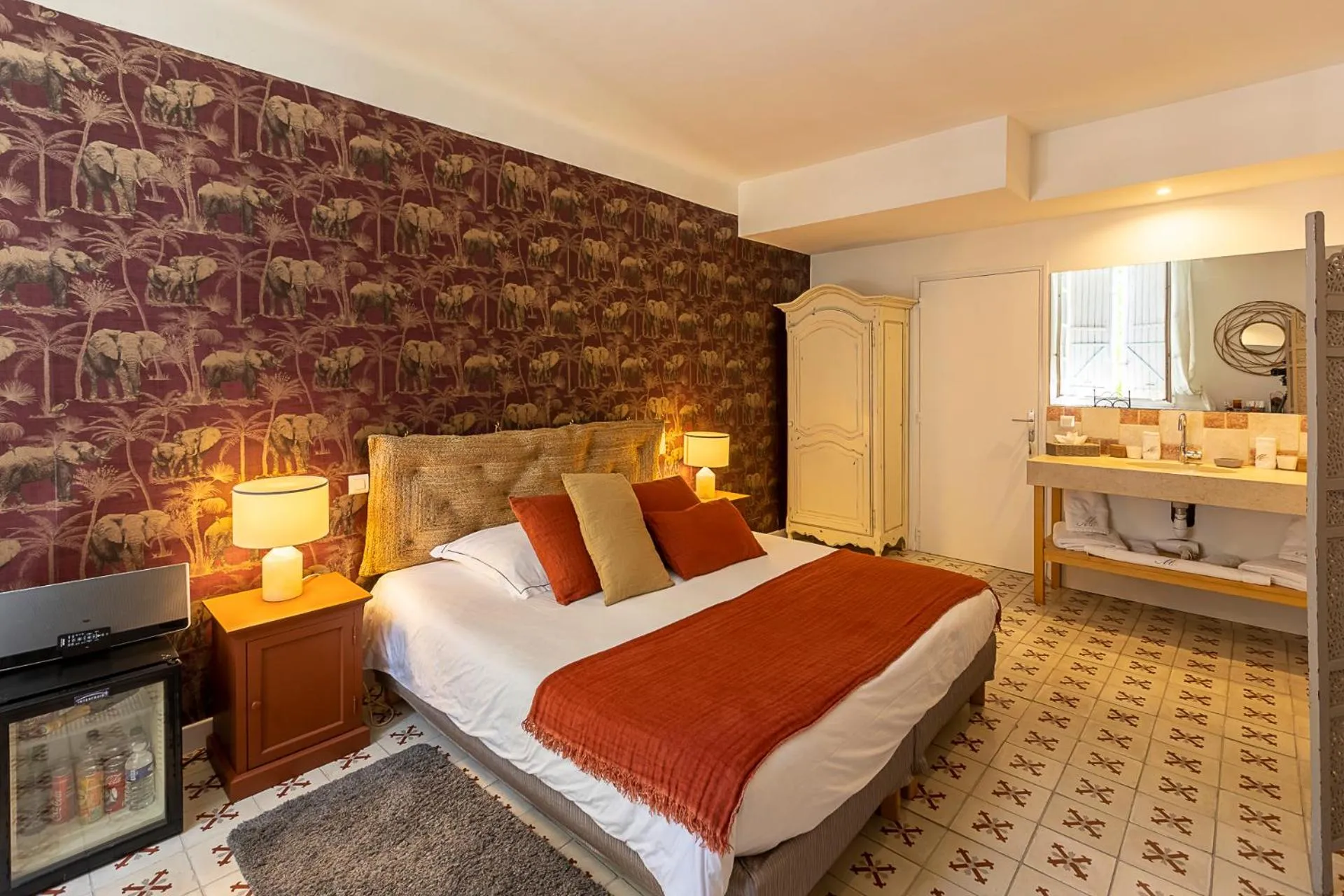 Photo of the whole room, Bed in Mas de Capelou