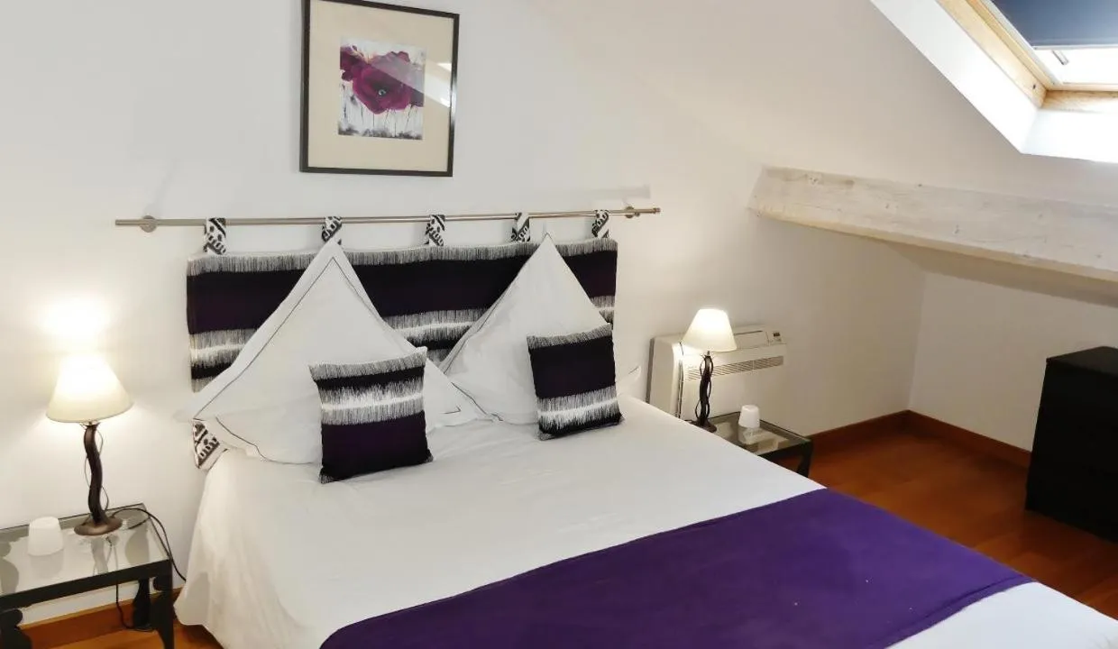 Bedroom, Bed in Mas de Capelou