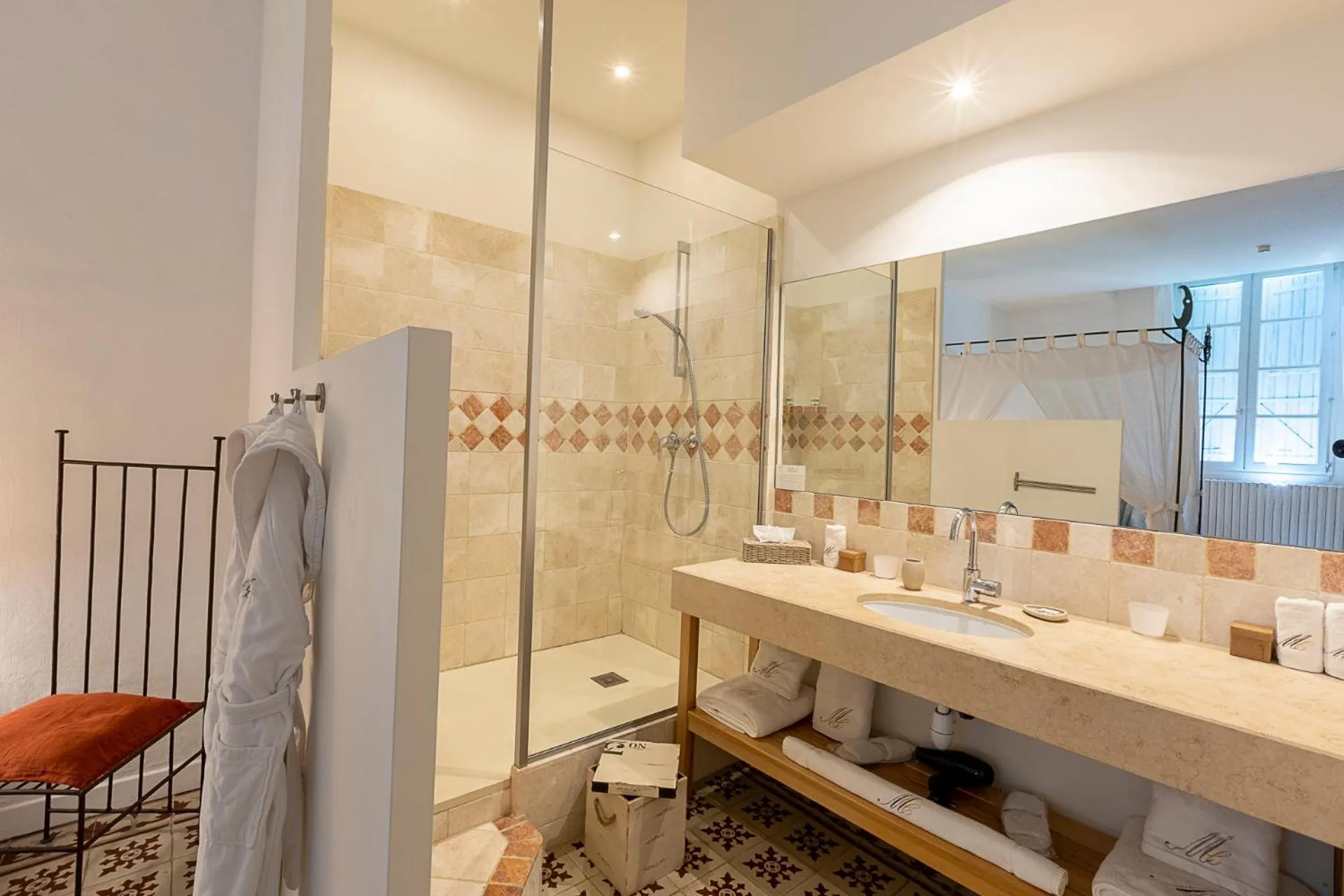 Shower in Mas de Capelou