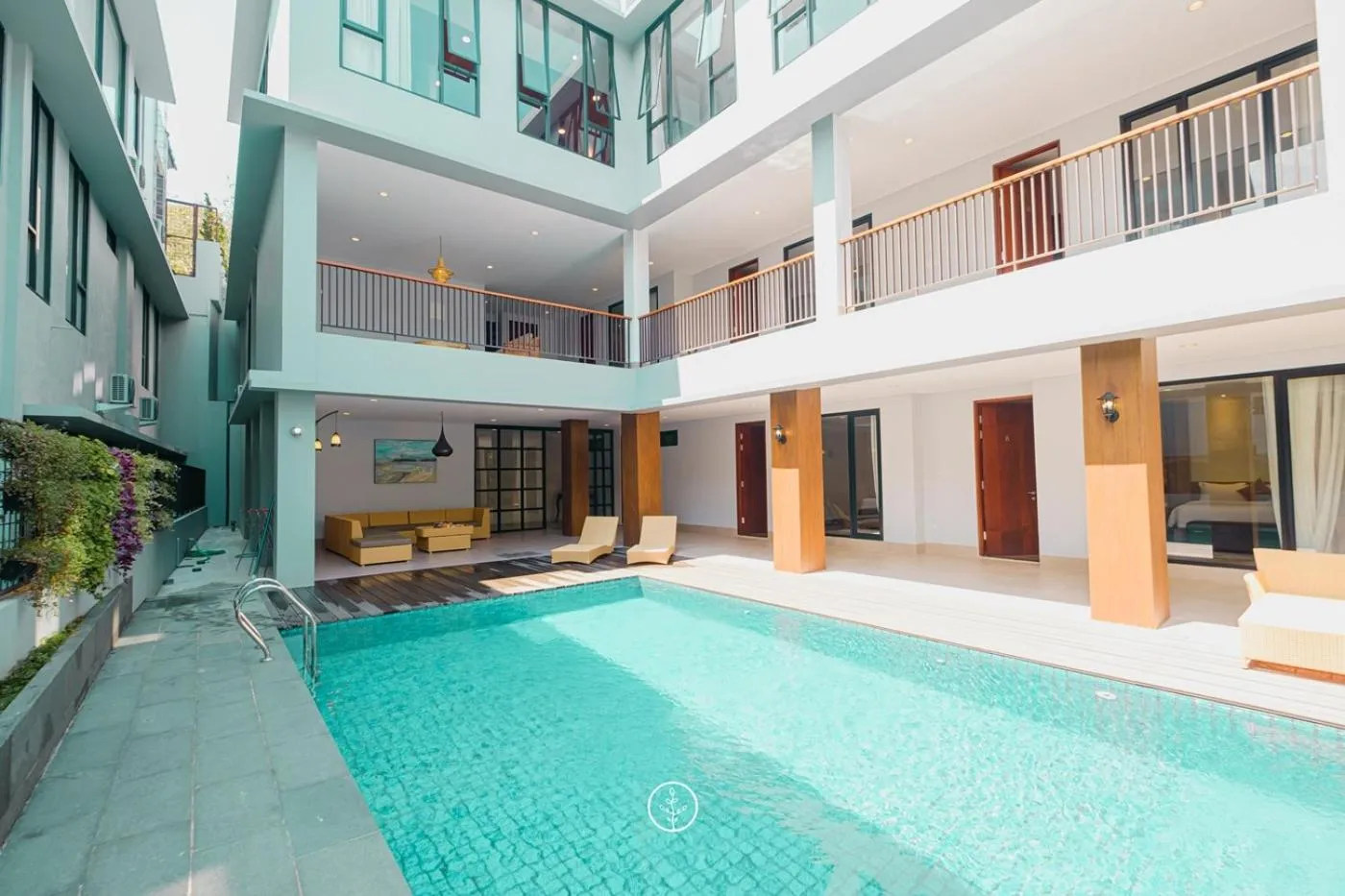 Swimming pool in Atsuka Hill View Villa 8 bedrooms with a private heated swimming pool