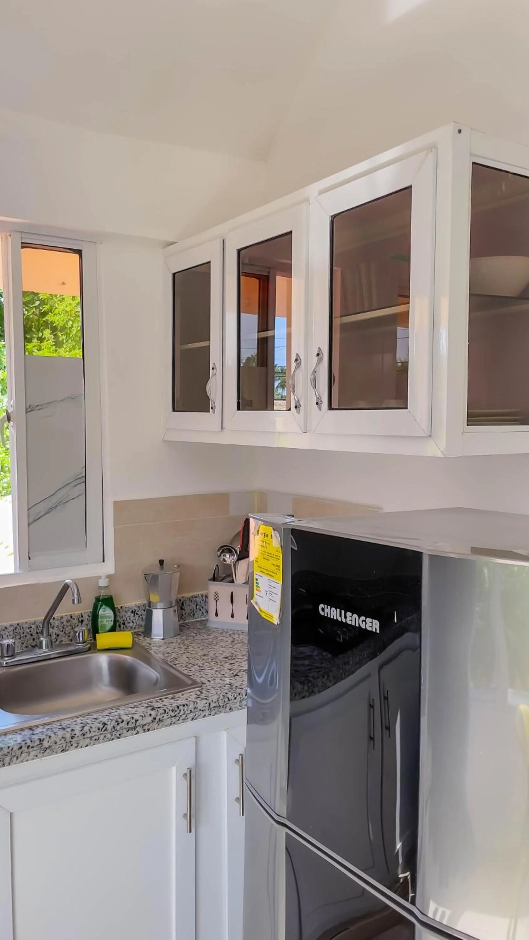 dishwasher in Hotel Turístico Marian