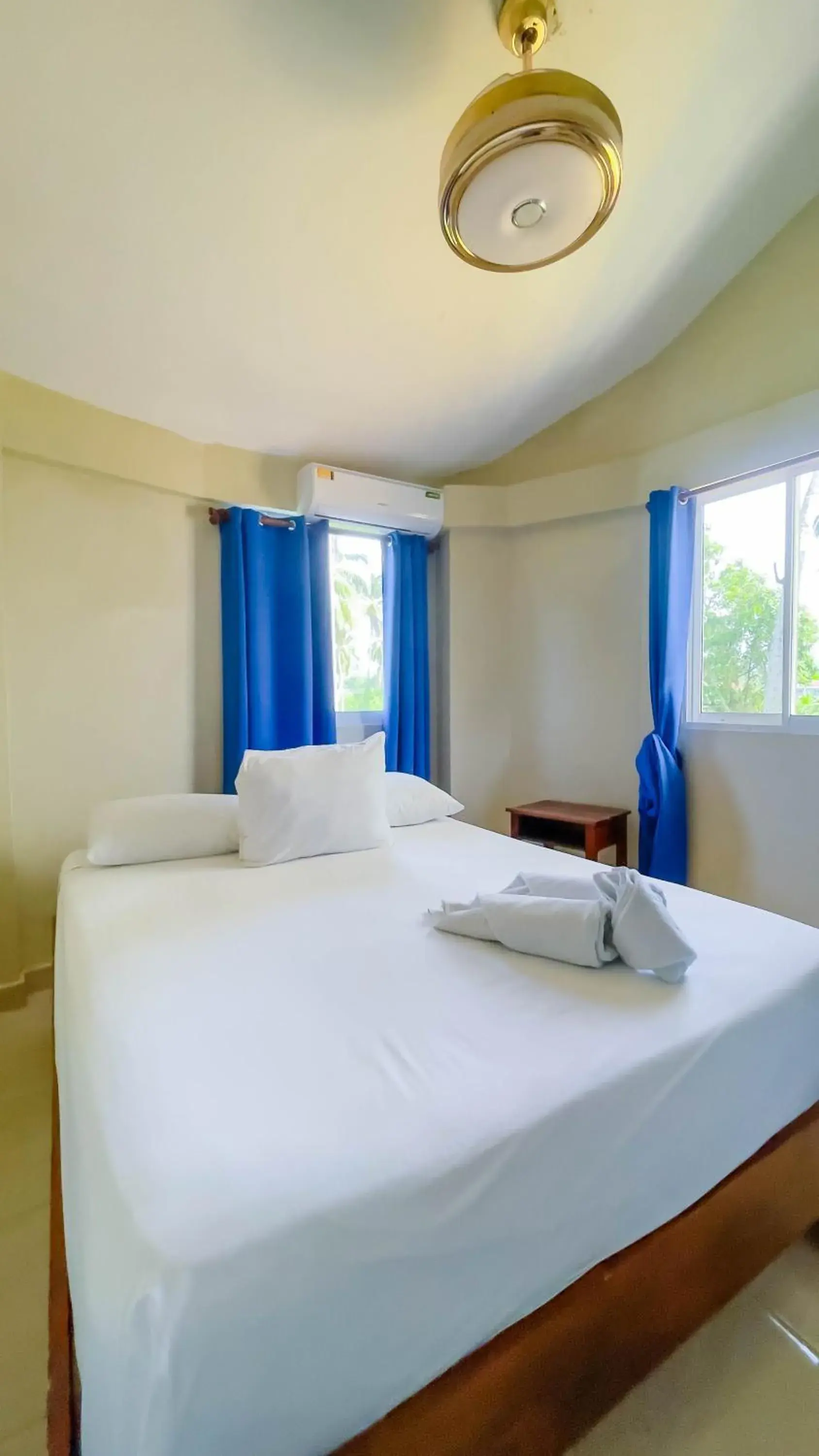 Queen Room with Shared Bathroom in Hotel Turístico Marian Queen Room with Shared Bathroom in Hotel Turístico Marian