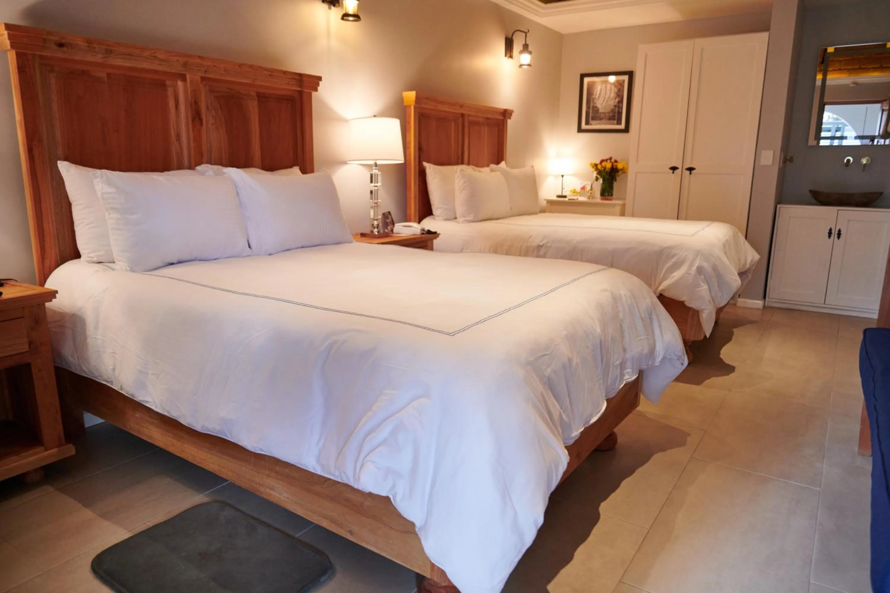 Bedroom, Bed in Hacienda Valentino