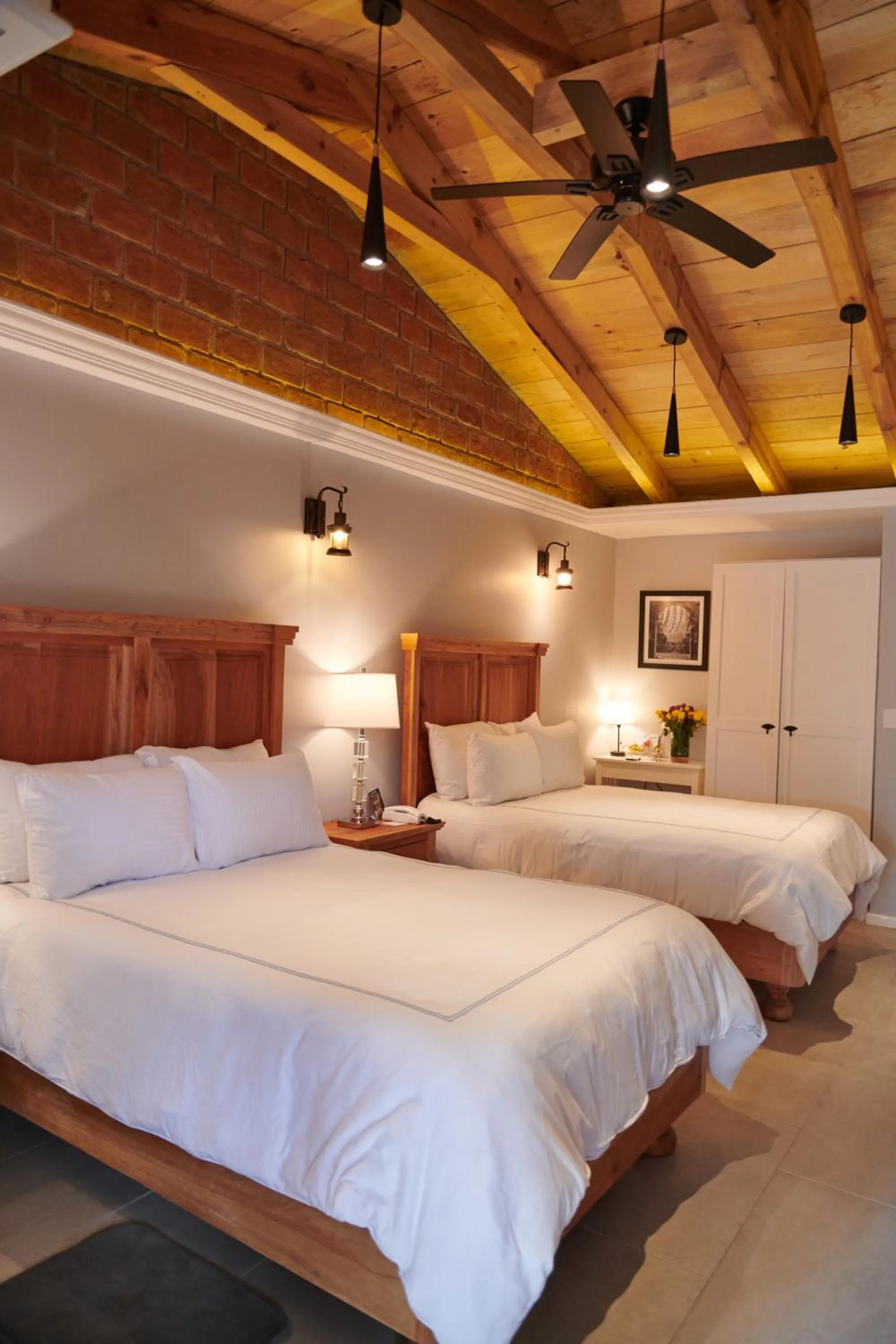 Bedroom, Bed in Hacienda Valentino