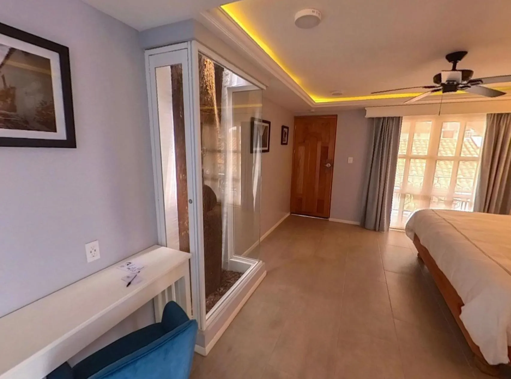 Bedroom, Bed in Hacienda Valentino