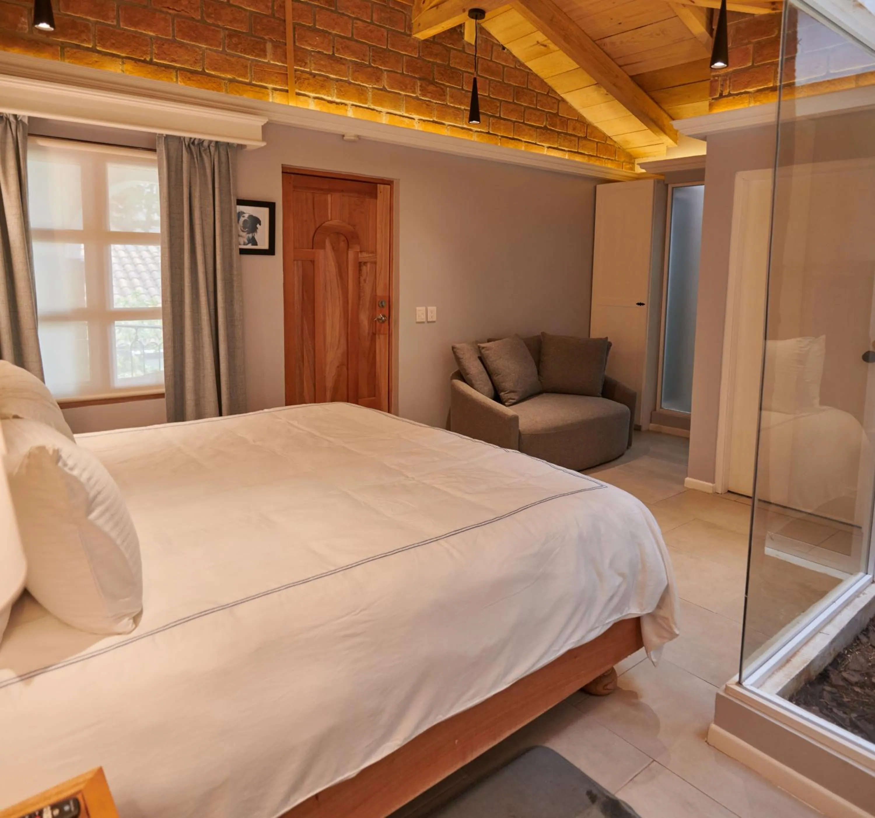 Bedroom, Bed in Hacienda Valentino