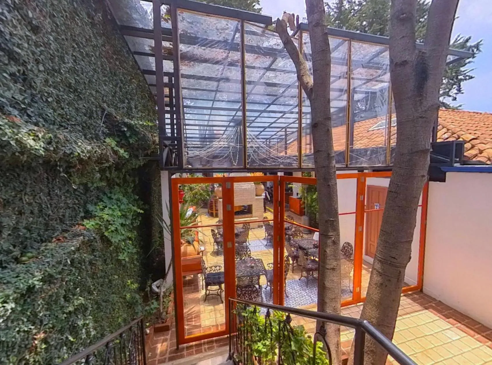 Restaurant/places to eat in Hacienda Valentino