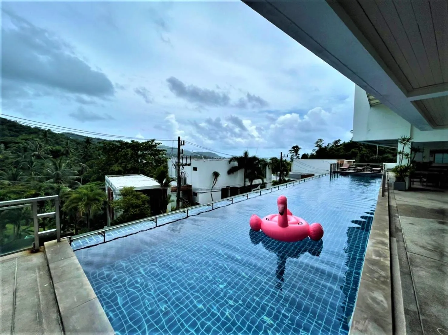 Swimming pool in Lae Lay Suites - Karon Beach