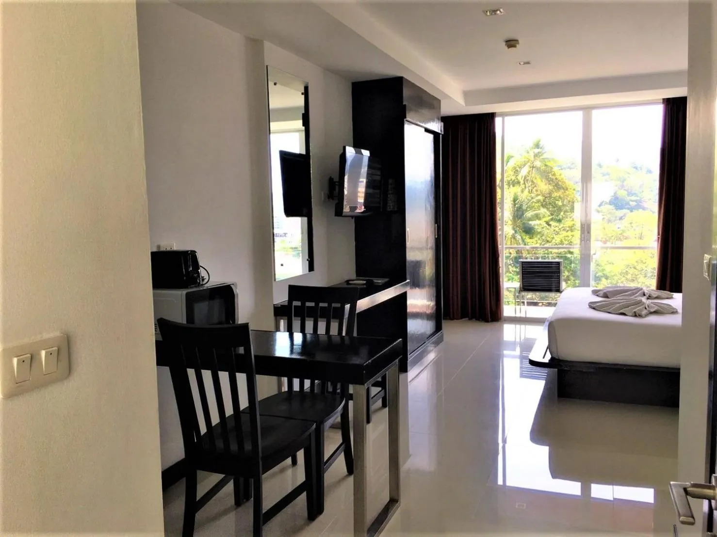 Photo of the whole room in Lae Lay Suites - Karon Beach