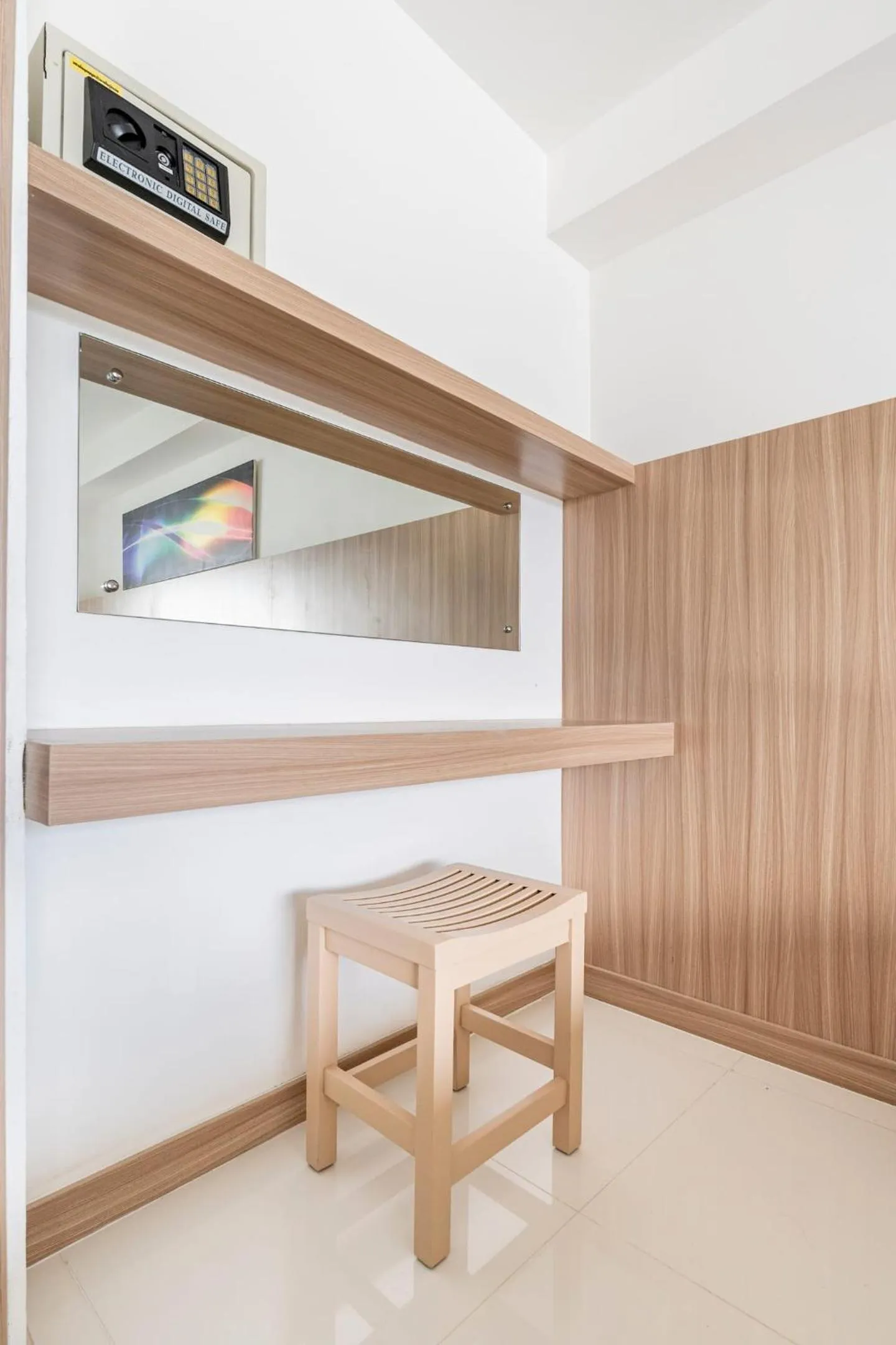 safe in Lae Lay Suites - Karon Beach