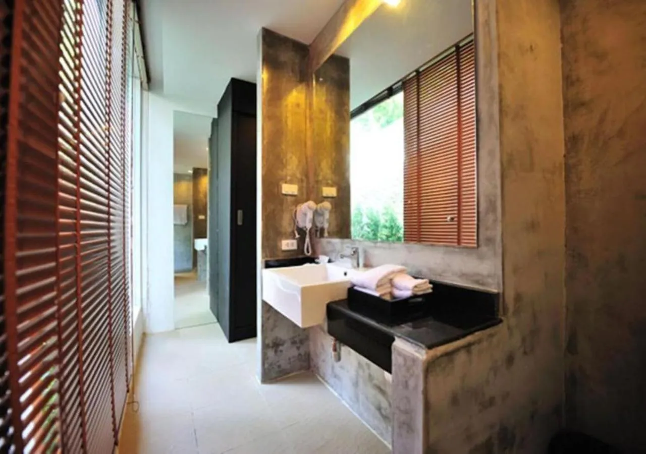 Bathroom in Lae Lay Suites - Karon Beach