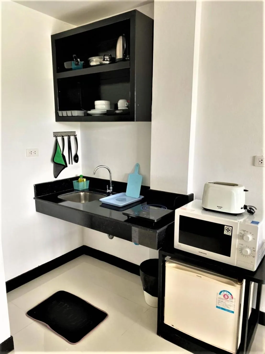 Kitchen or kitchenette in Lae Lay Suites - Karon Beach