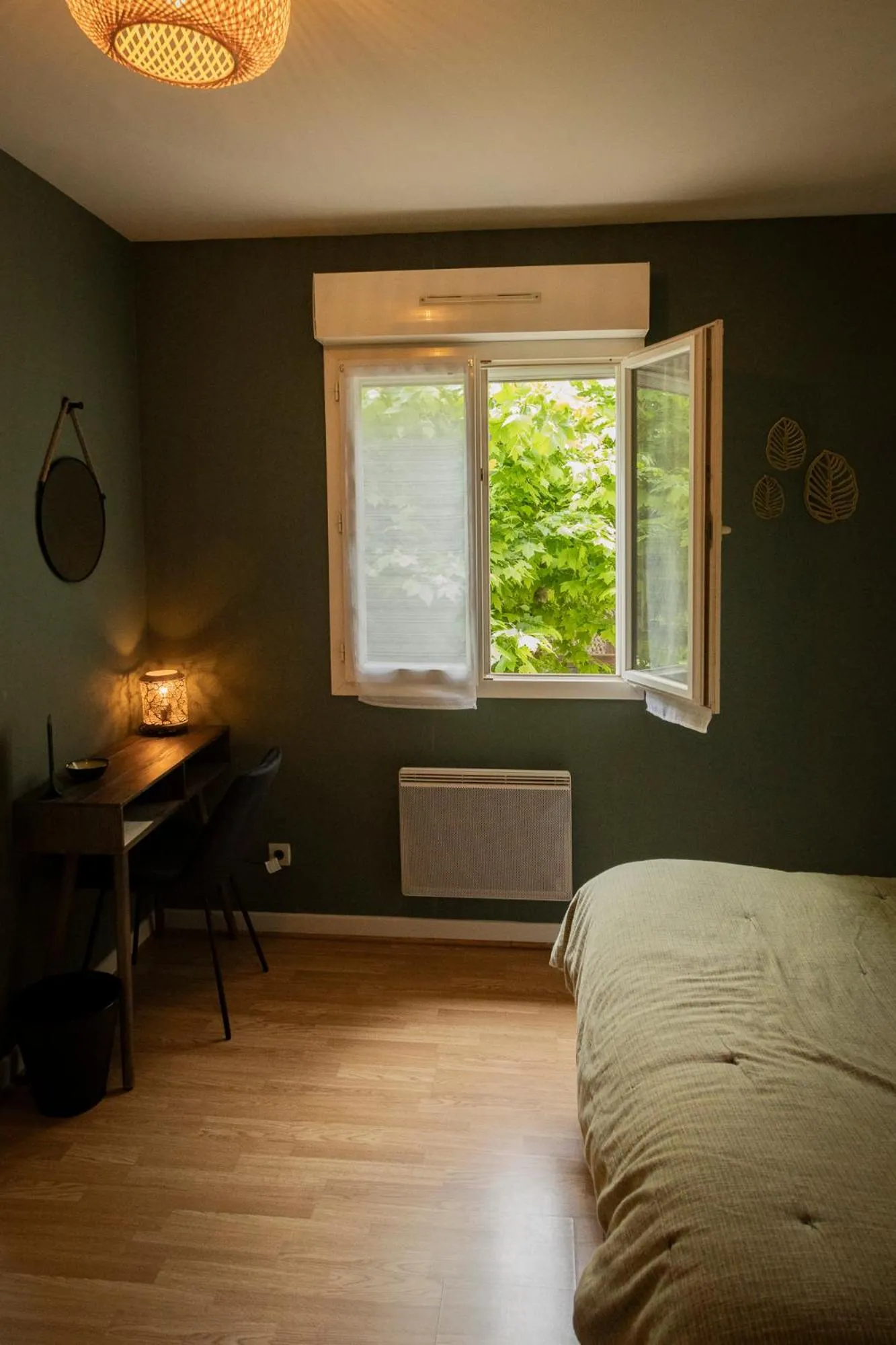 Photo of the whole room, Bed in La Ferme des Denis