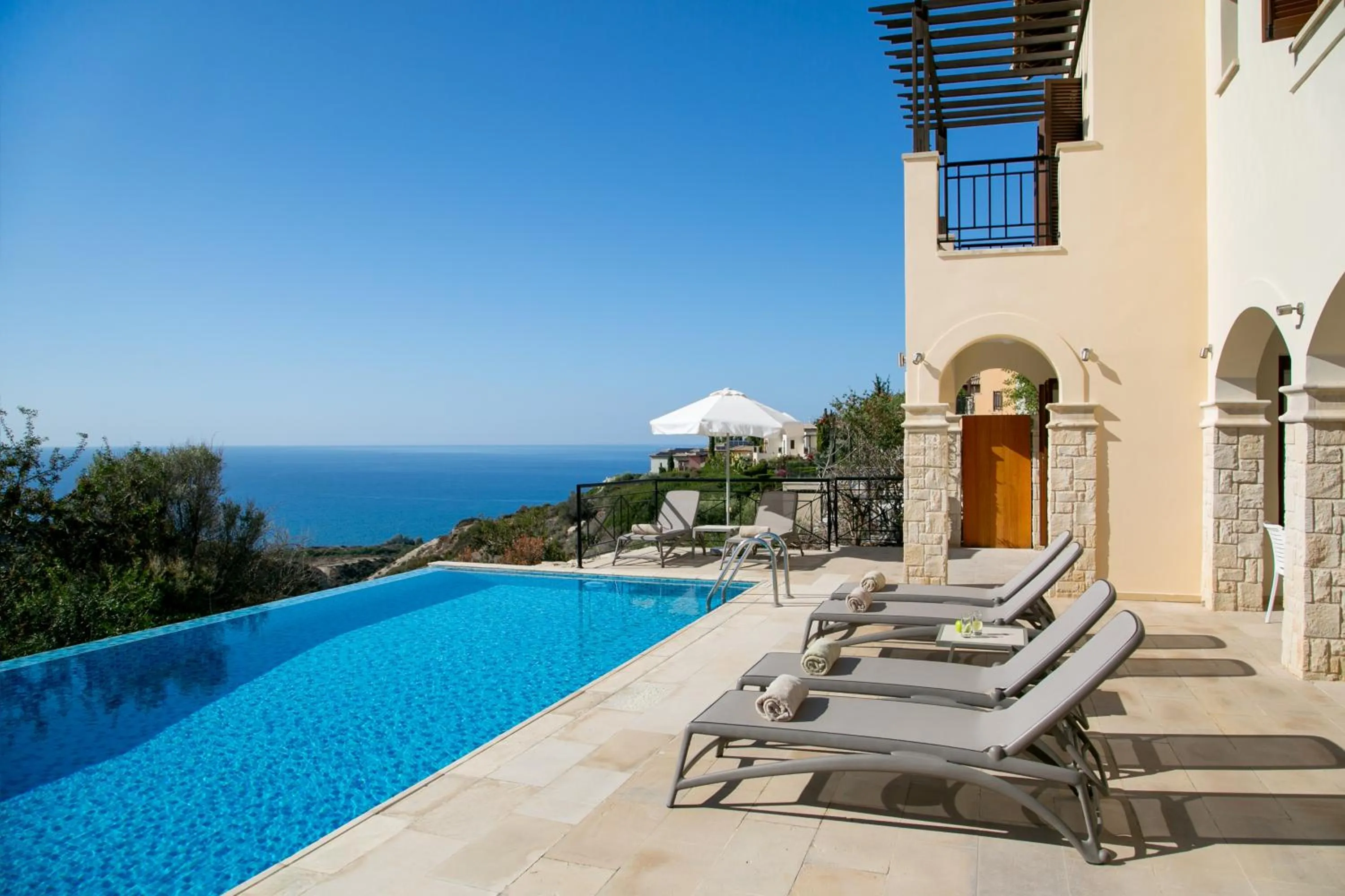 Swimming pool in Aphrodite Hills Rentals - Junior Villas