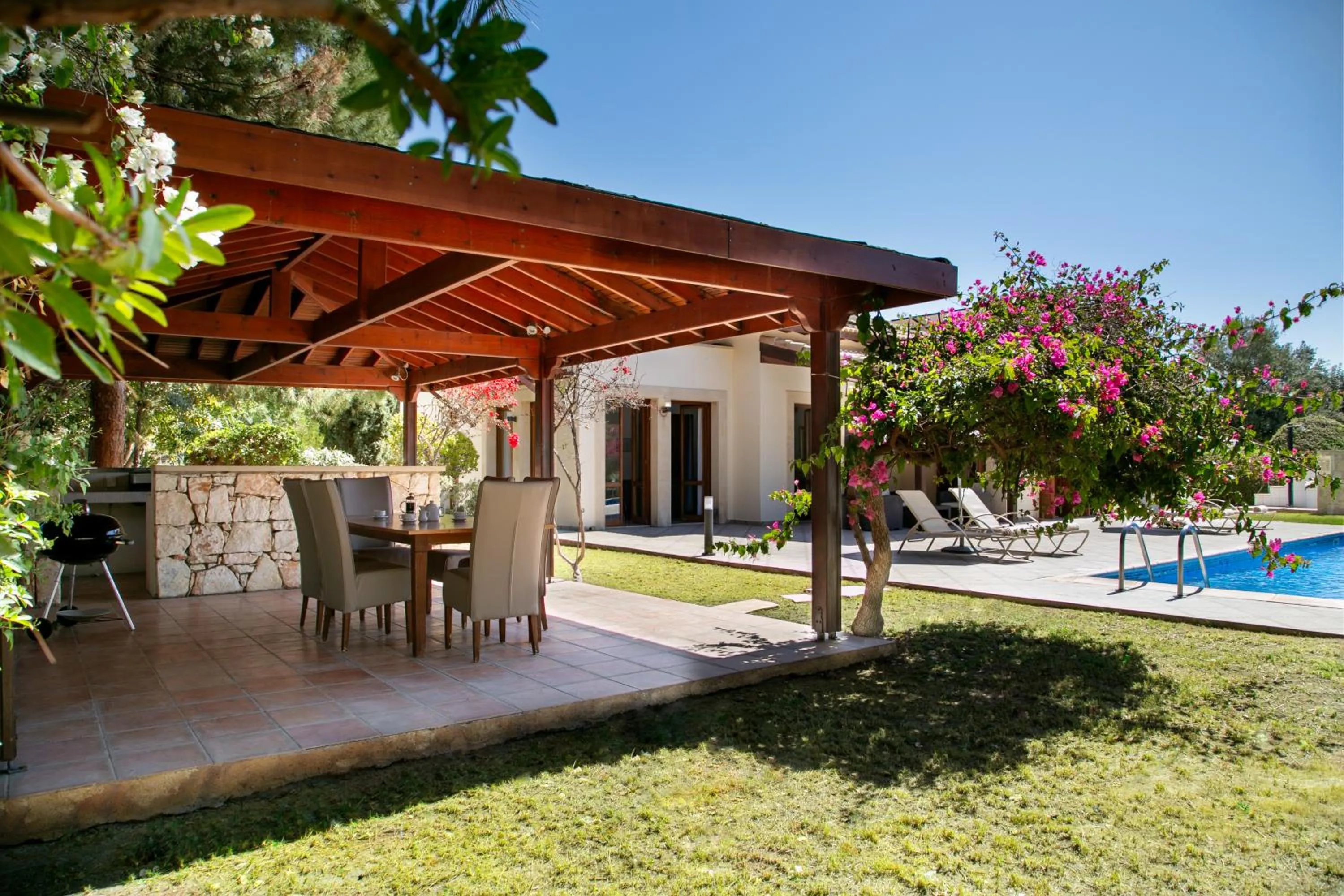 Garden in Aphrodite Hills Rentals - Superior Villas