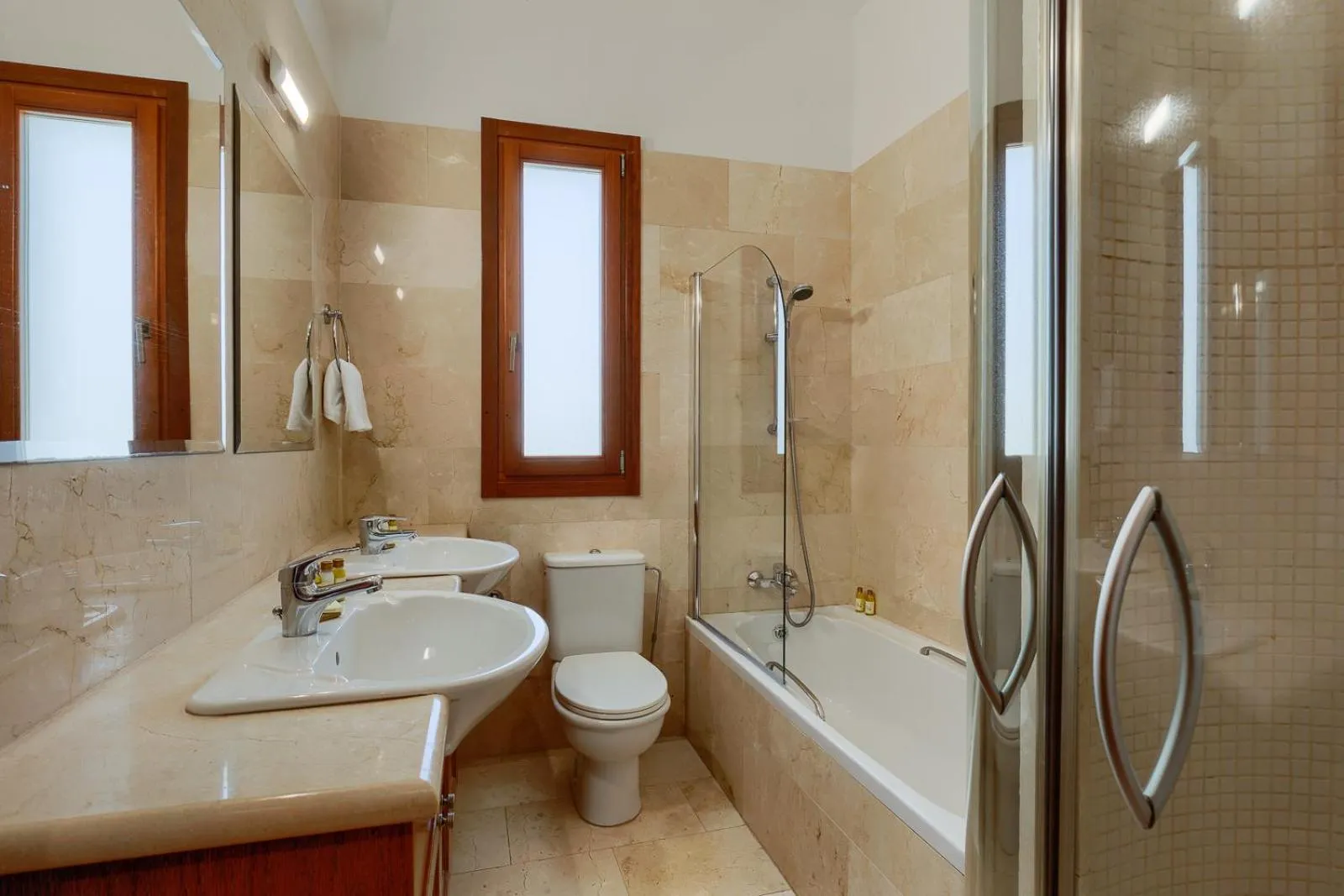 Bath in Aphrodite Hills Rentals - Superior Villas