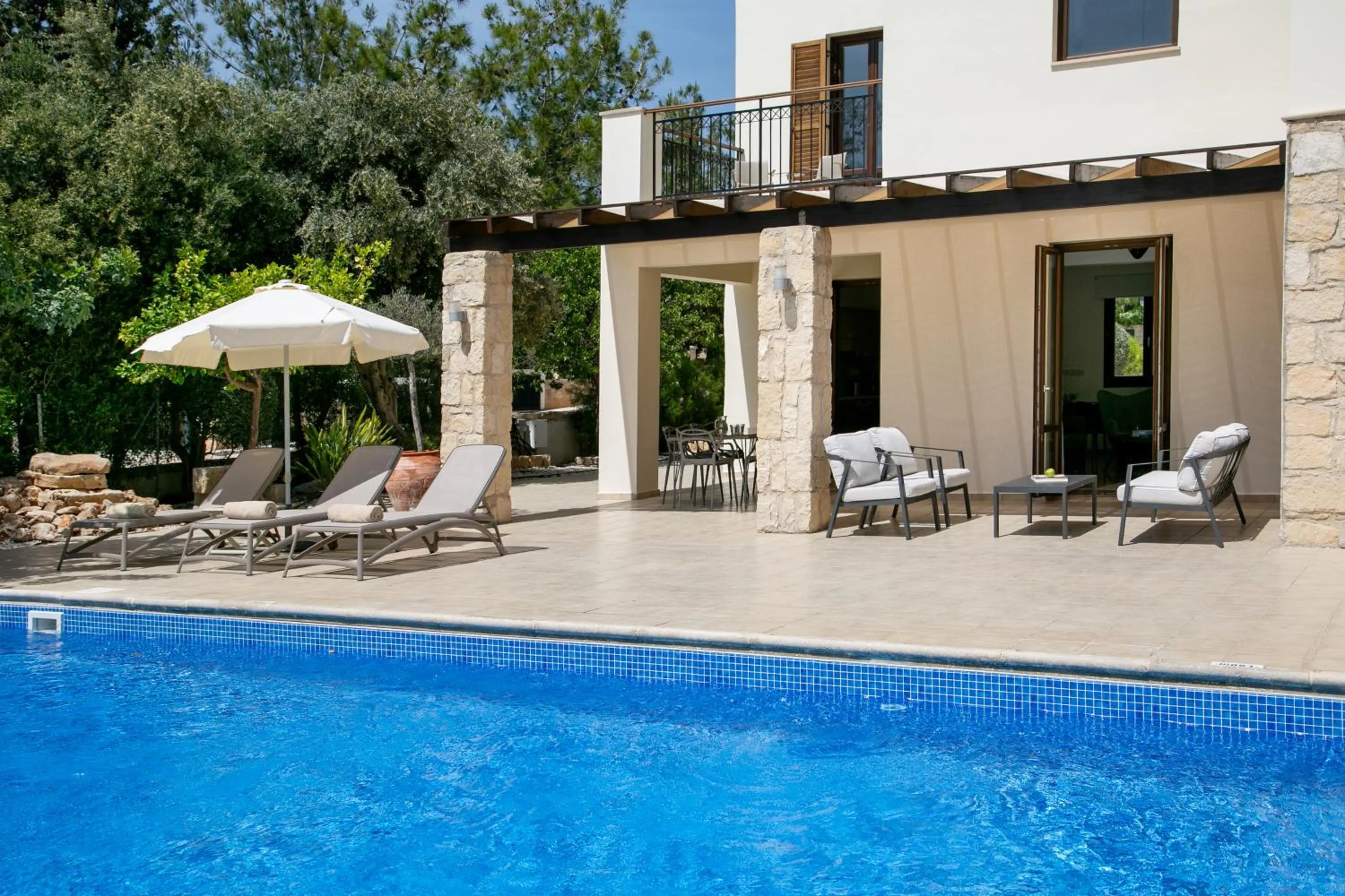 Swimming pool in Aphrodite Hills Rentals - Superior Villas