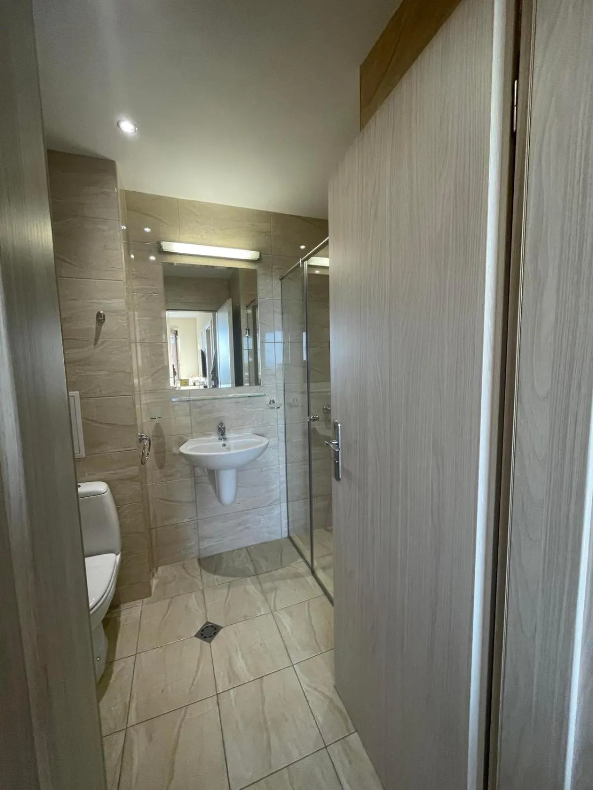 Shower in Sea Dreams Apartment