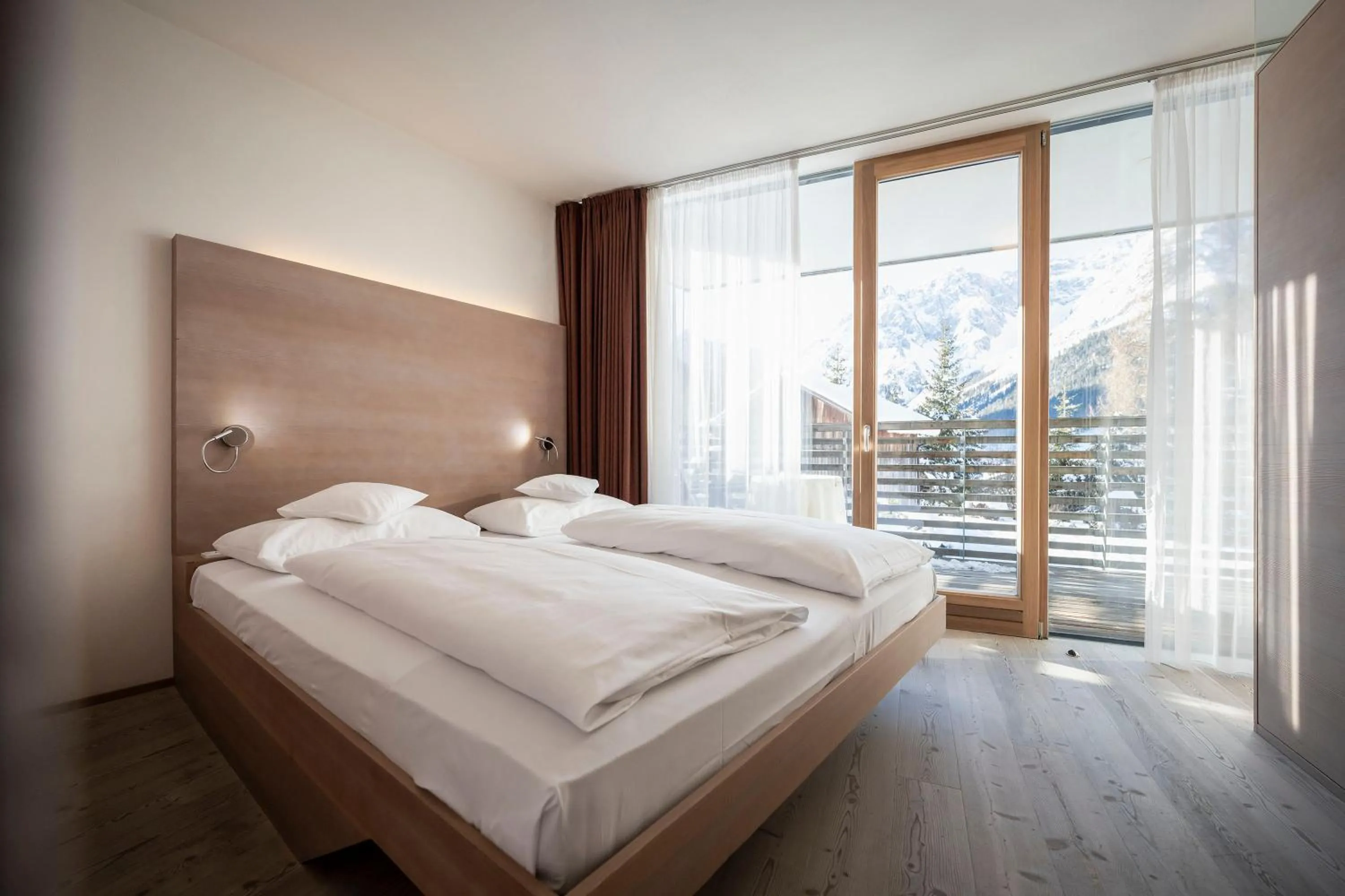 Bedroom, Bed in Residence Königswarte Strata Sexten