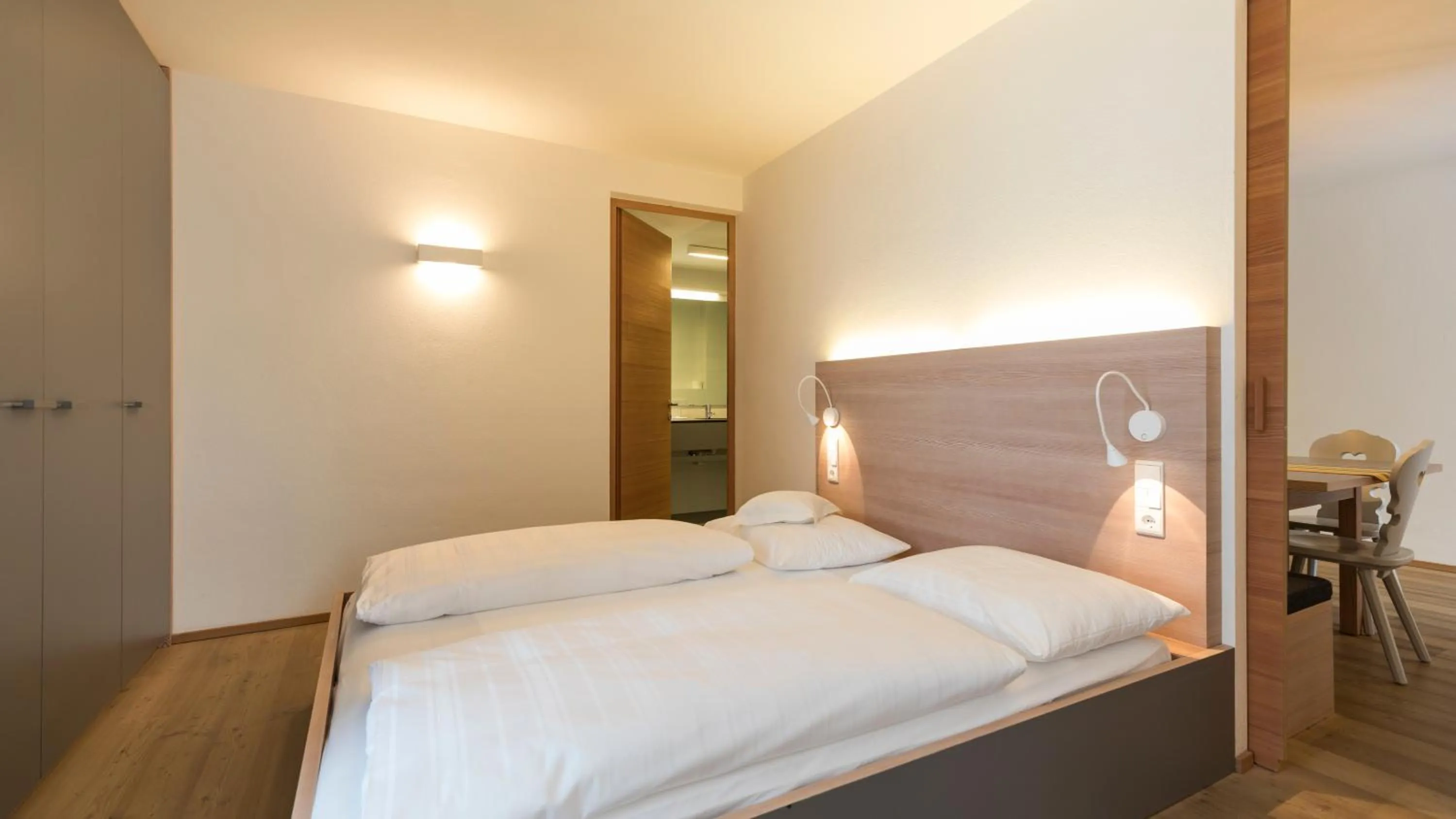 Bedroom, Bed in Residence Königswarte Strata Sexten