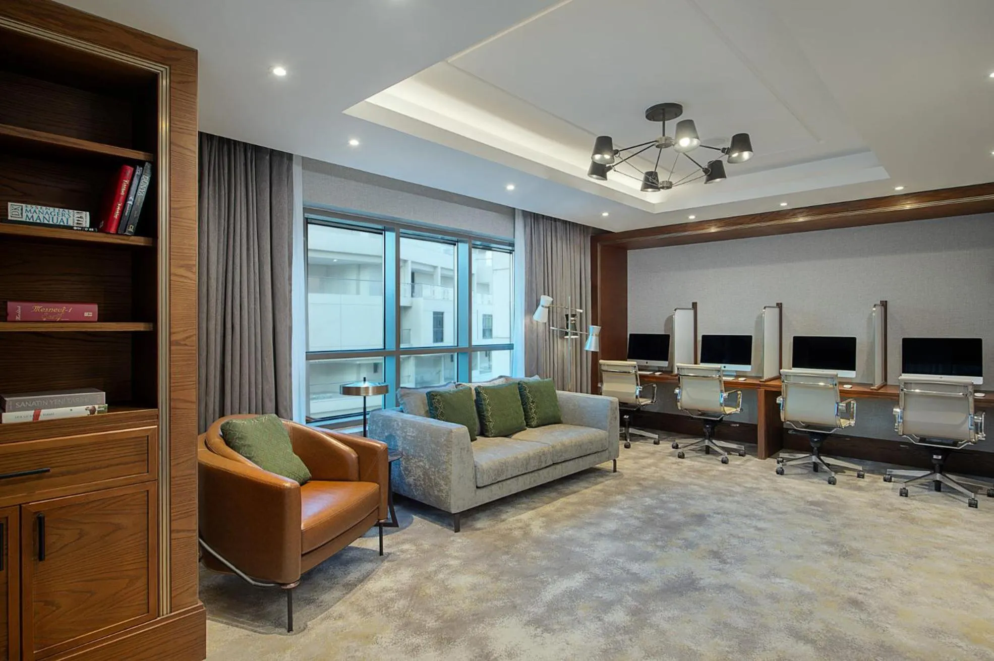 Business facilities in The Townhouses The Pearl