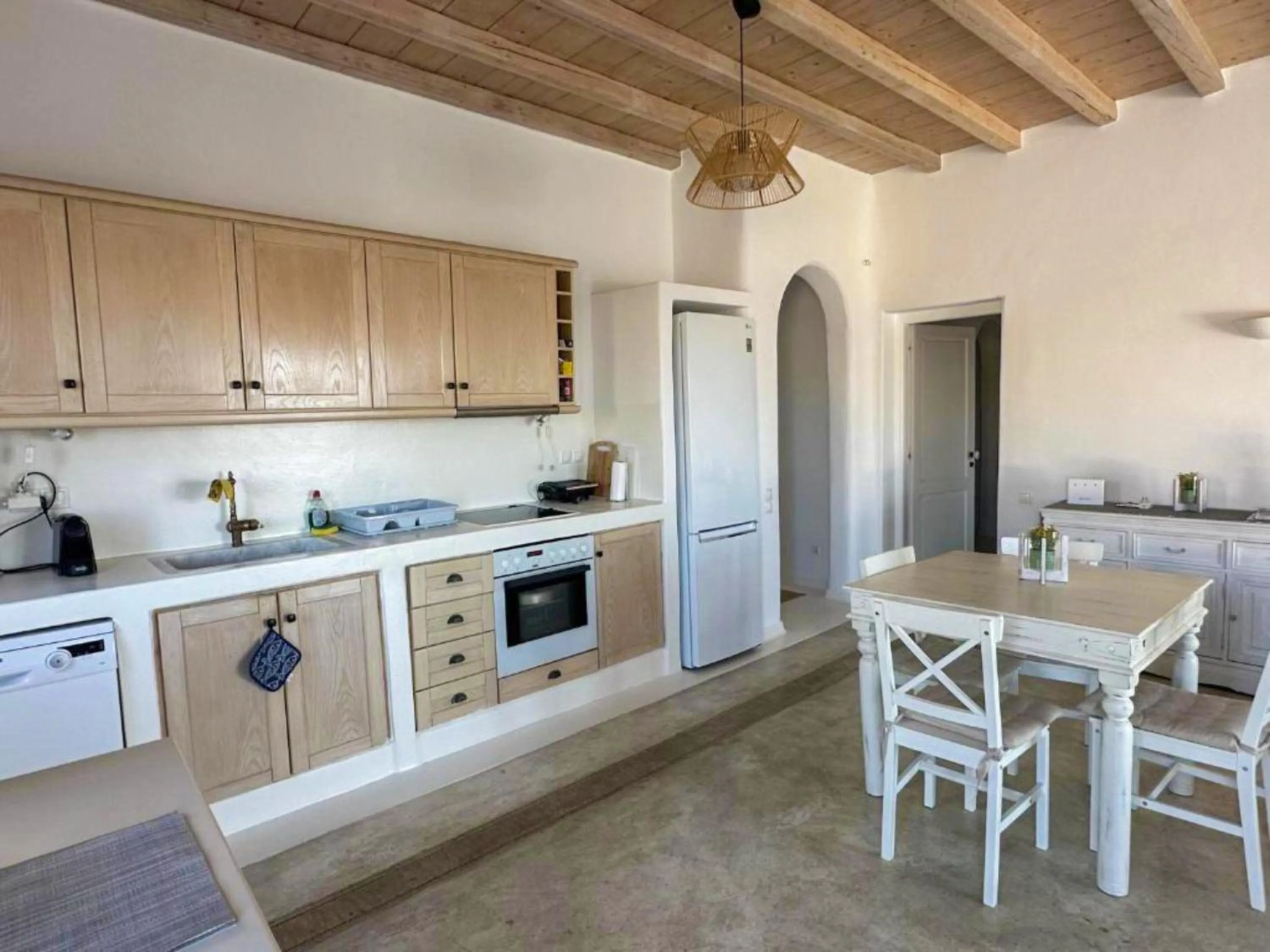 Dining area in White Rock Suites & Villas