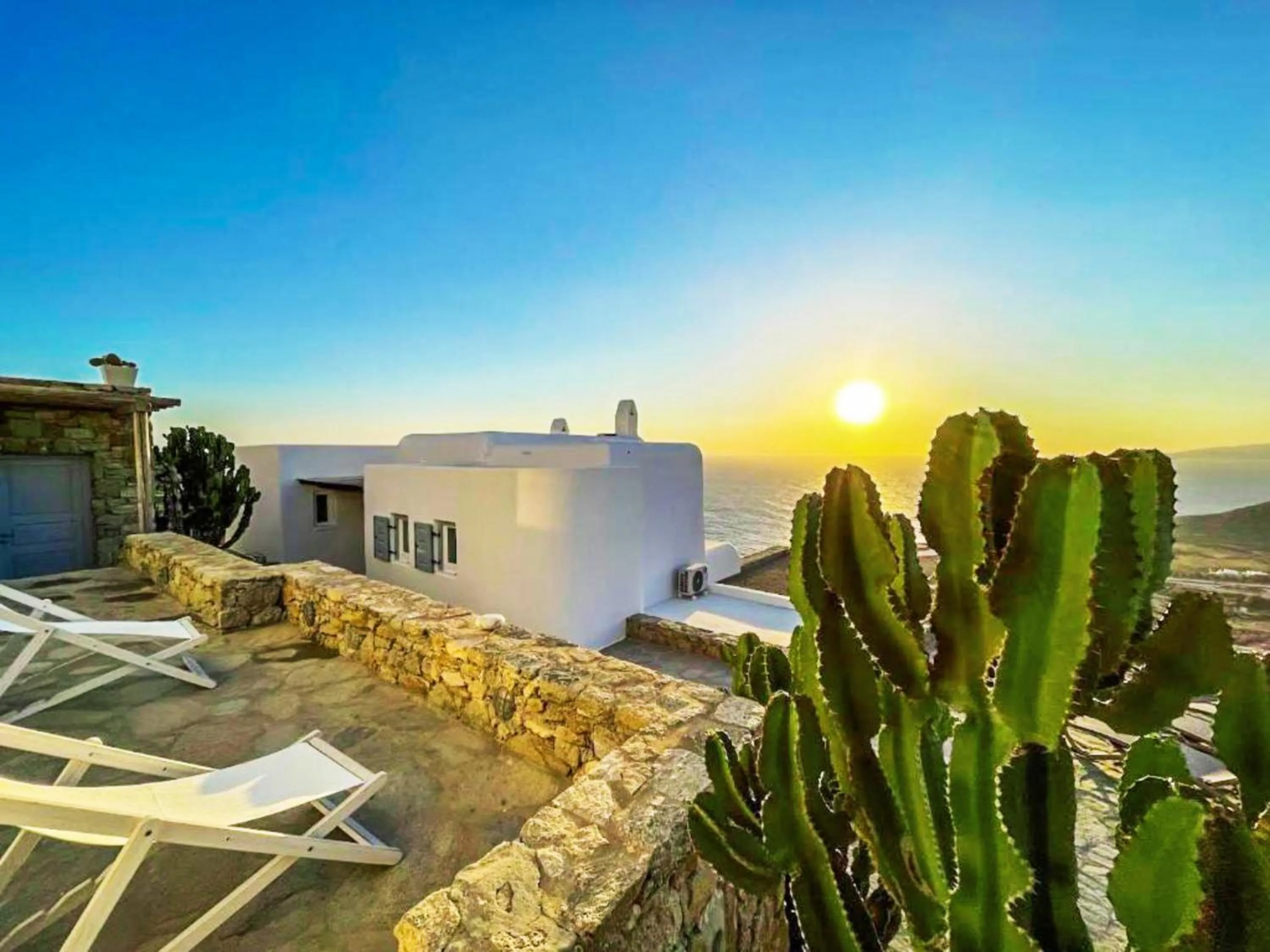 Balcony/Terrace in White Rock Suites & Villas