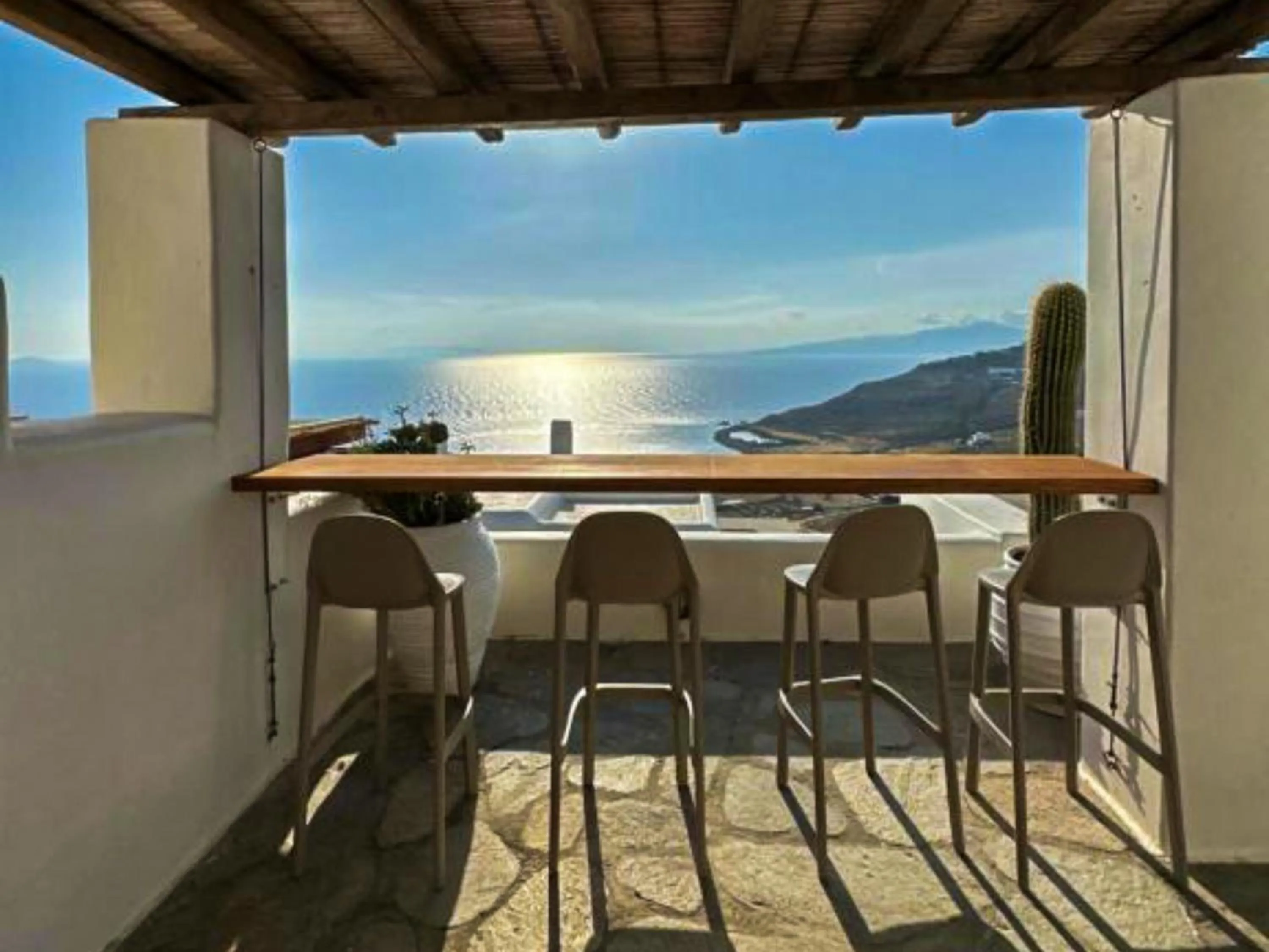 Patio in White Rock Suites & Villas