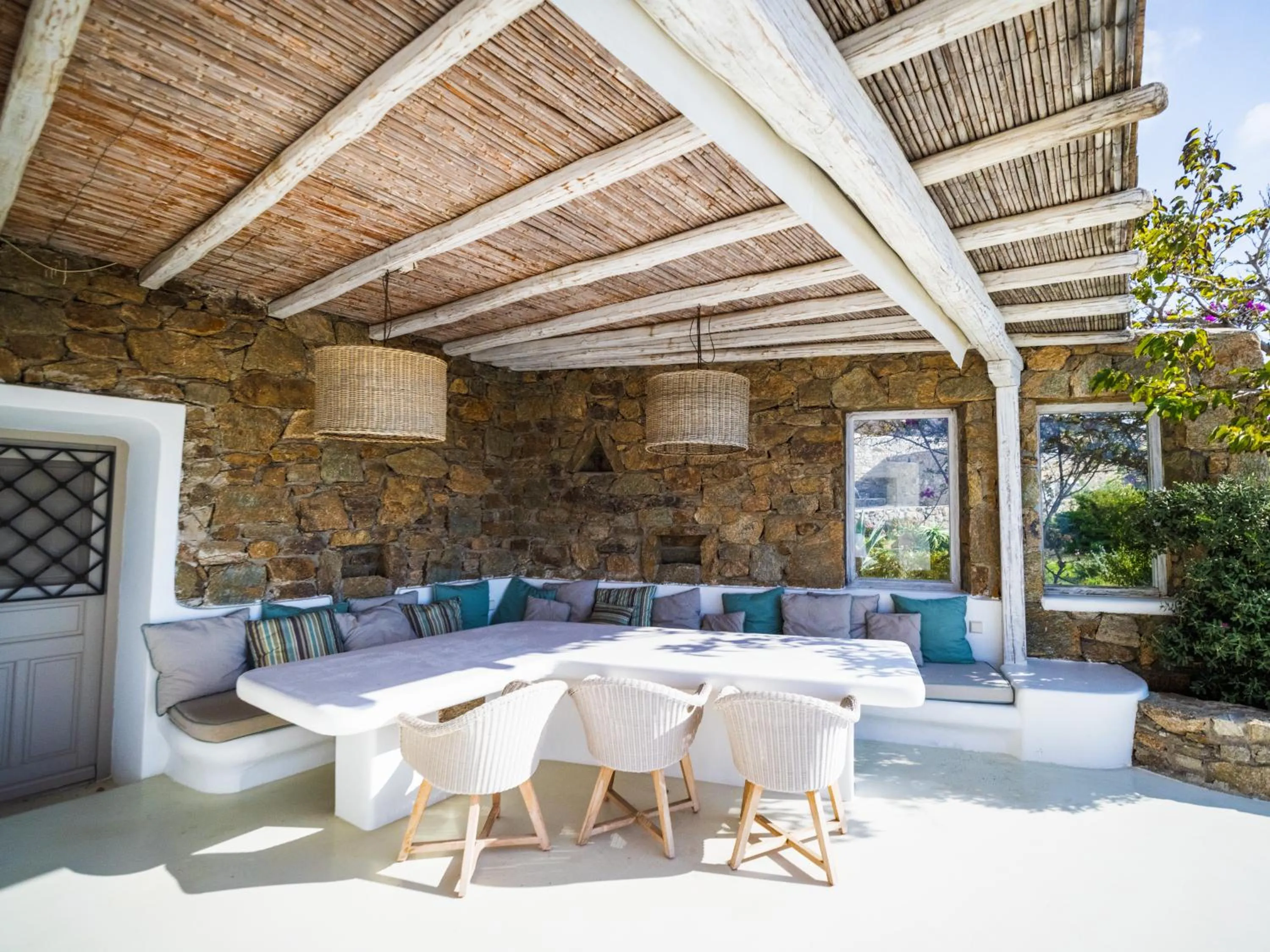 Patio in White Rock Suites & Villas