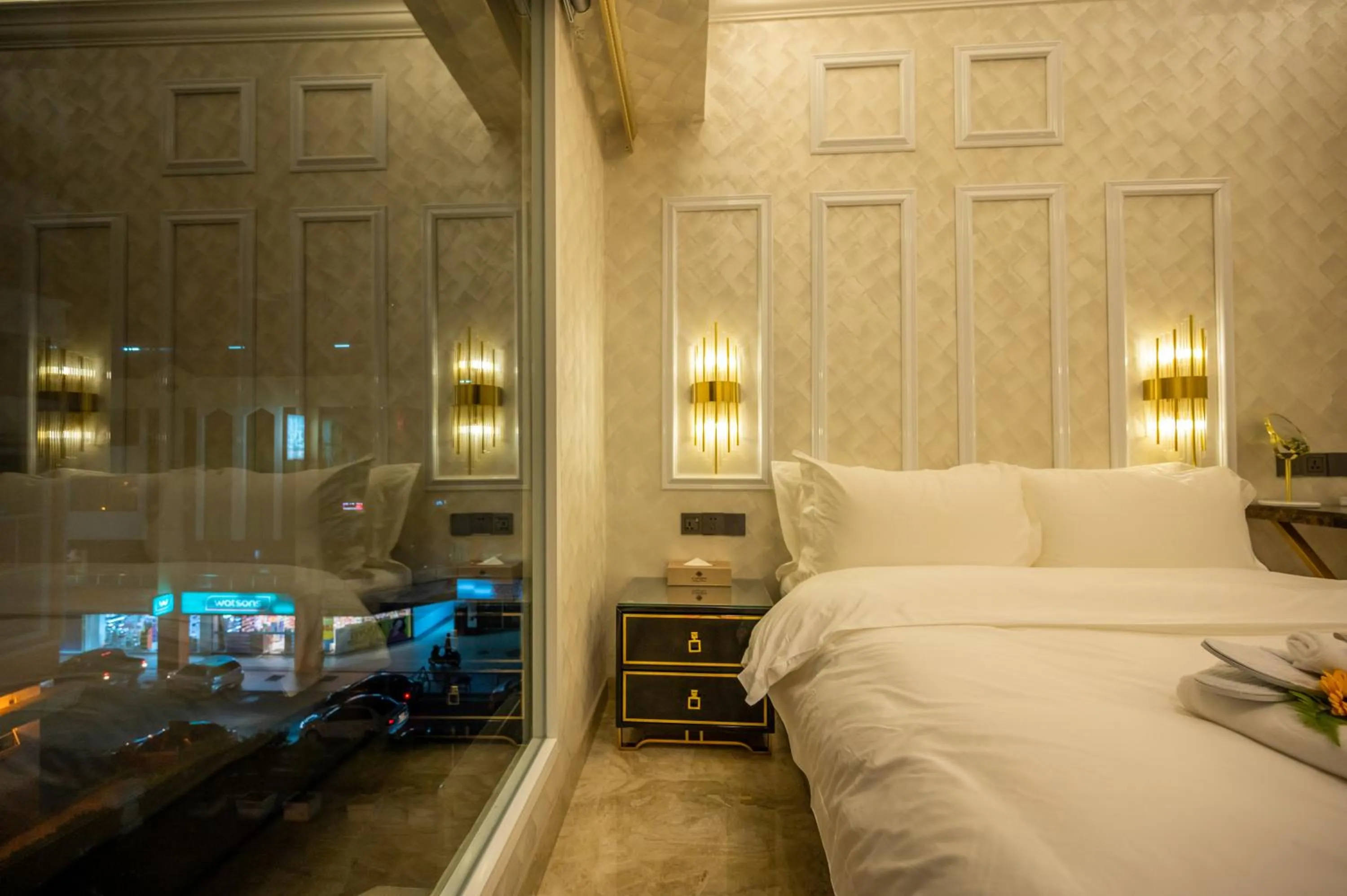 Nearby landmark, Bed in ACJ Residence @ Beside Cititel Hotel