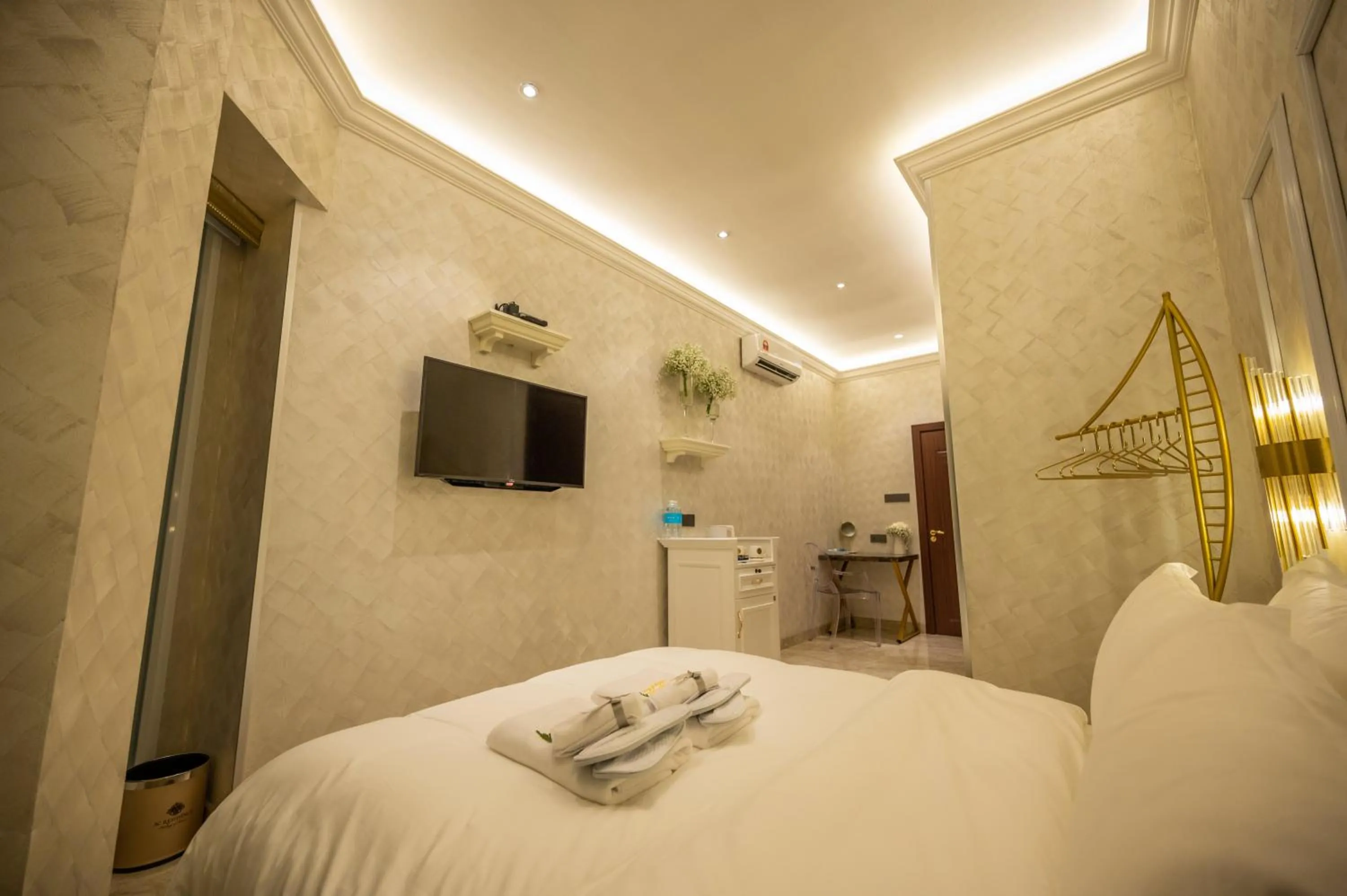 Bed in ACJ Residence @ Beside Cititel Hotel