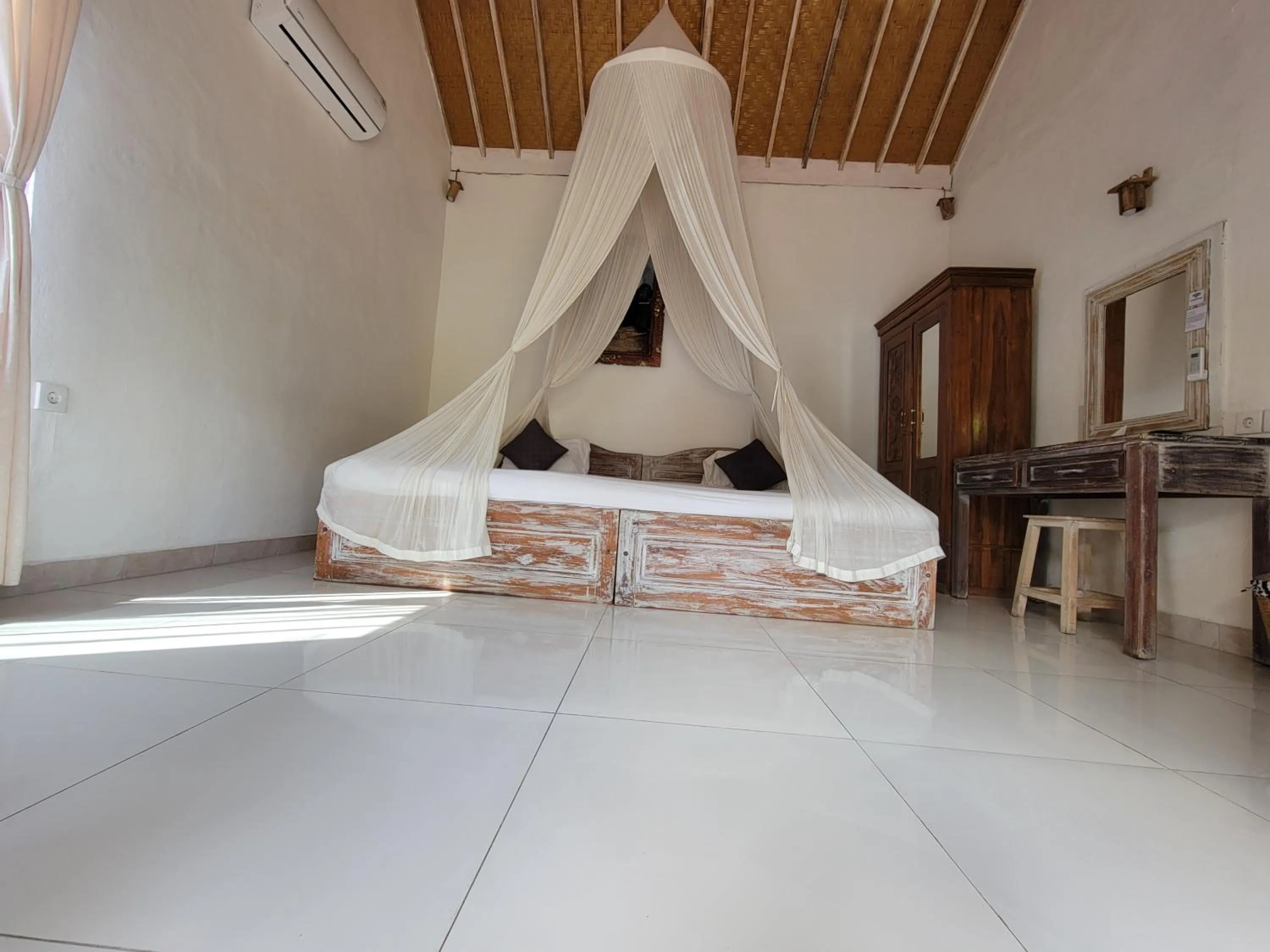 Bed in Ananda JJ Ubud Resort & Spa