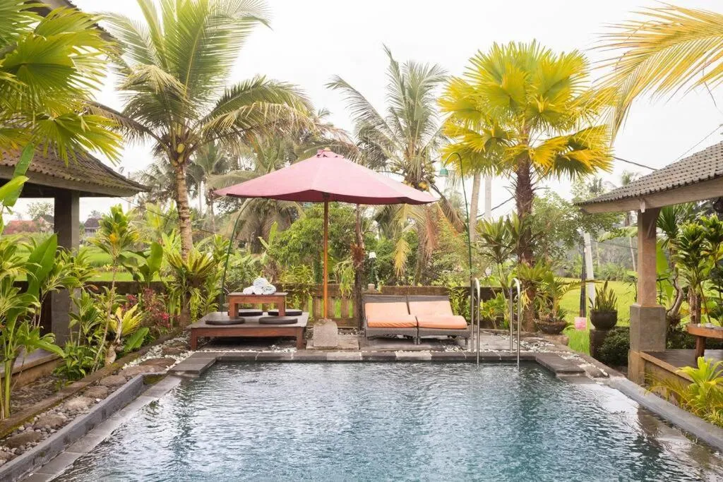 Swimming pool in Ananda JJ Ubud Resort & Spa