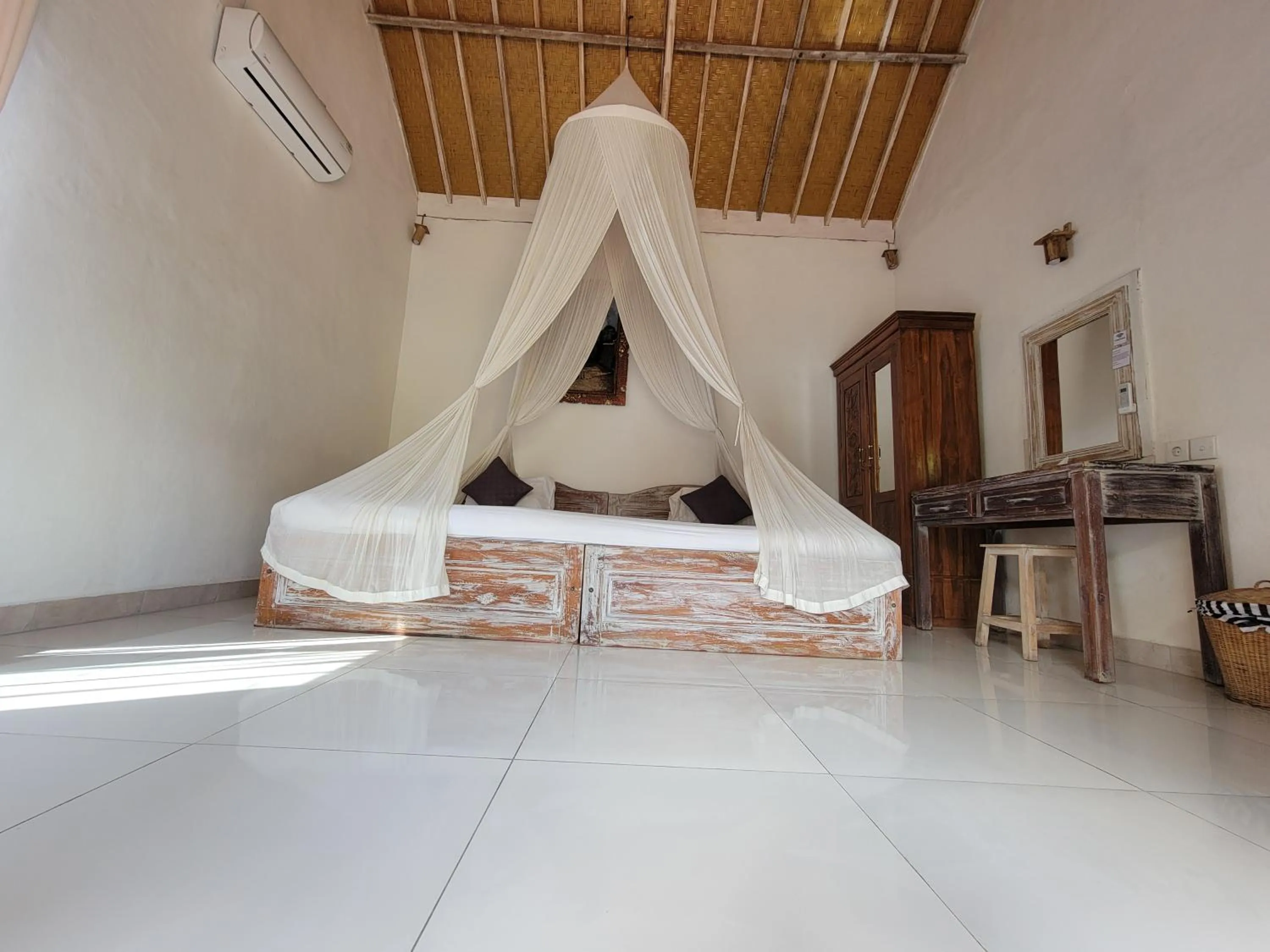 Bed in Ananda JJ Ubud Resort & Spa