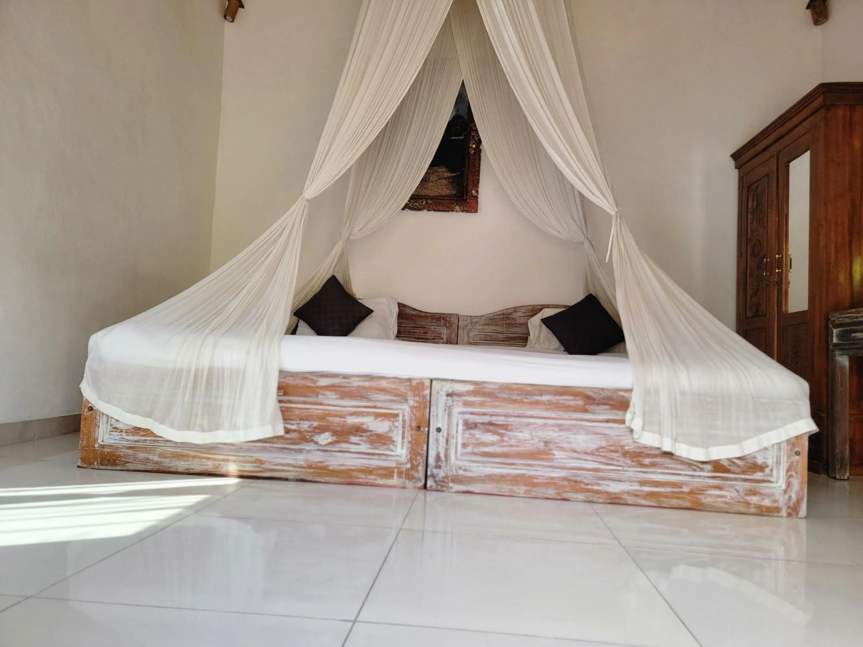 Bed in Ananda JJ Ubud Resort & Spa